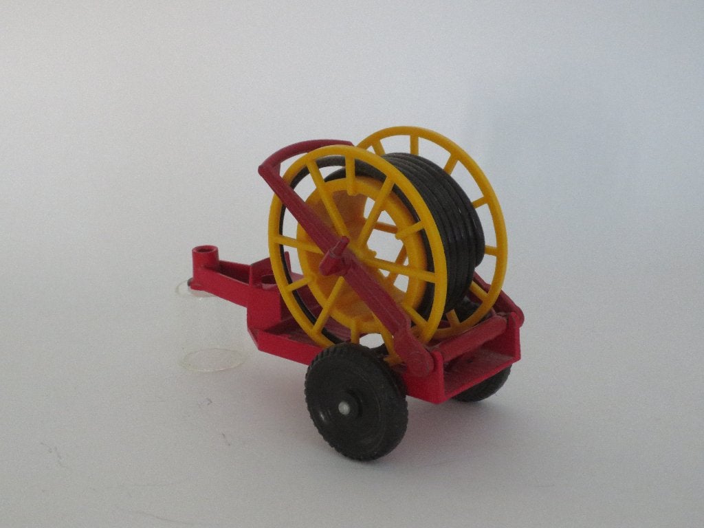 Landbouwaanhanger met rolslang, 1:32, Lonestar (Hema), izgst, Ophalen of Verzenden, Gebruikt, Tractor of Landbouw, Overige merken