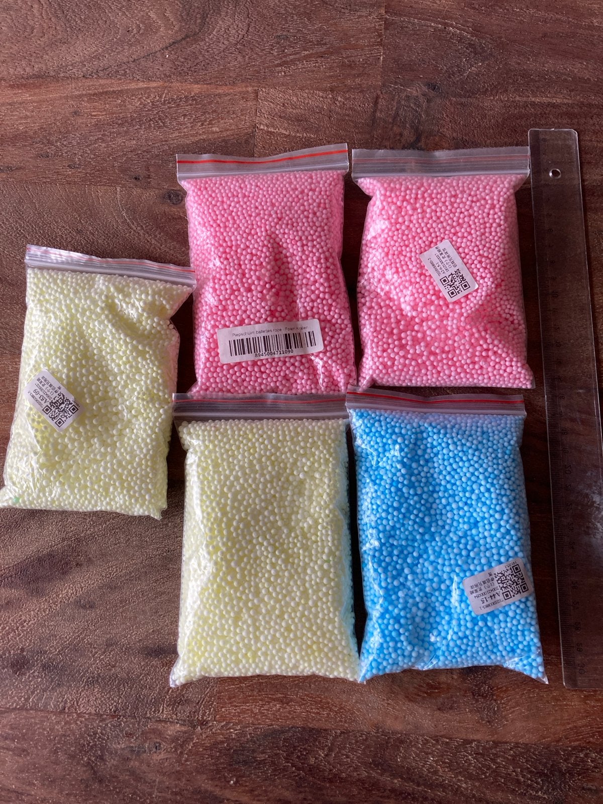 Piepschuim balletjes - 5 zakjes voor knutselprojecten, Hobby en Vrije tijd, Overige thema's, Nieuw, Meerkleurig, Ophalen of Verzenden