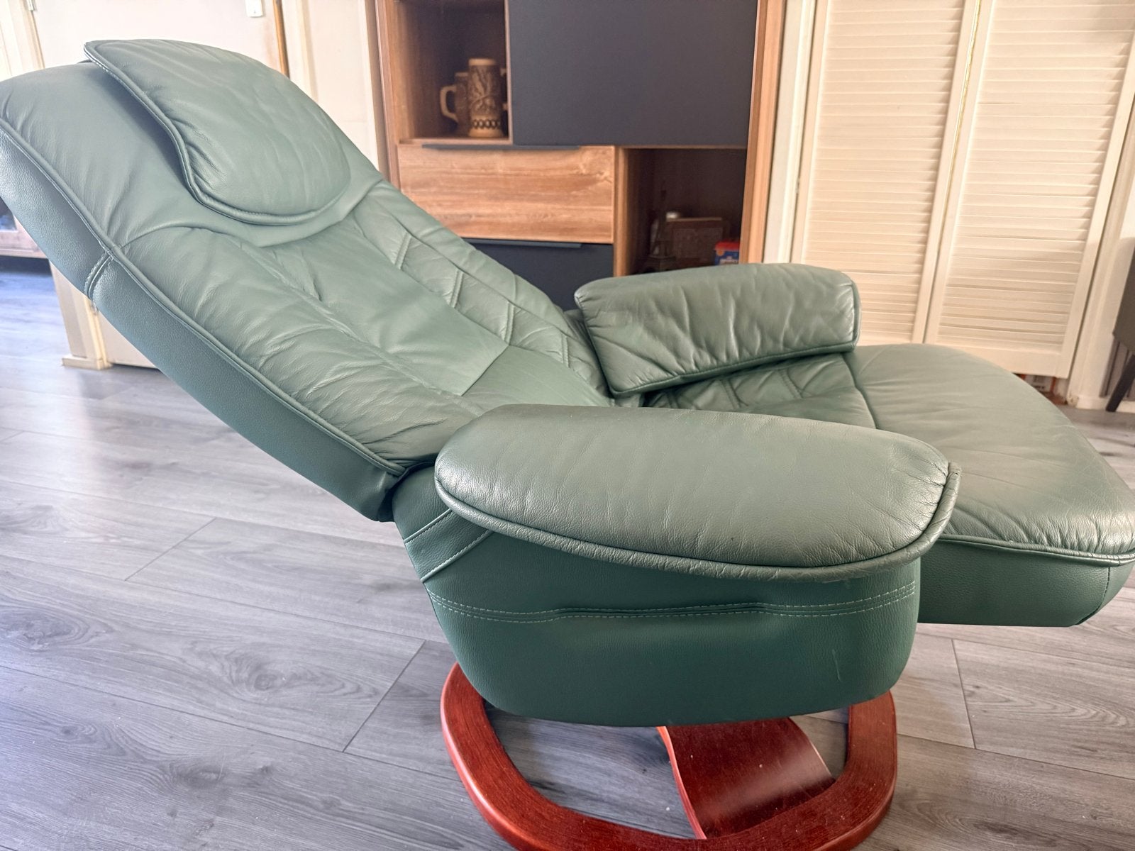 Vintage Groen Lederen Relaxfauteuil met Draaivoet, Huis en Inrichting, Fauteuils, Ophalen of Verzenden, Gebruikt, Leer, 75 tot 100 cm