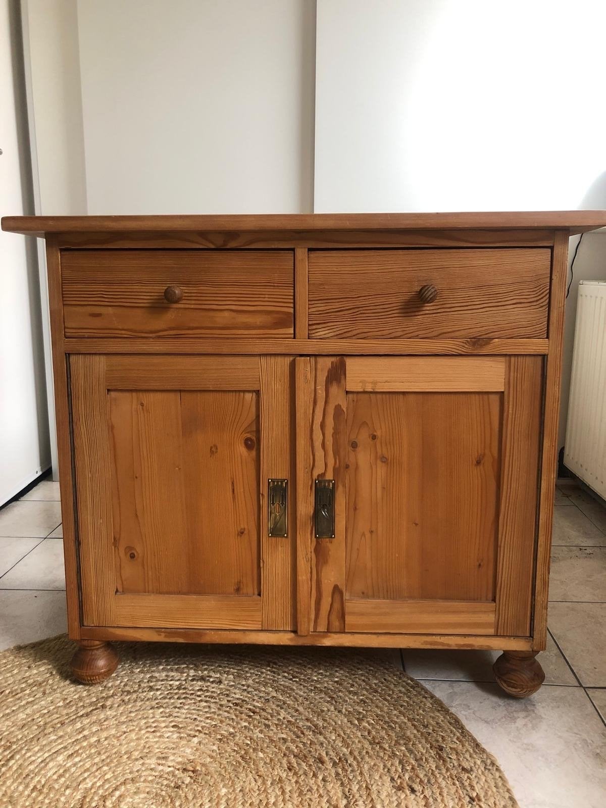 Massief grenen dressoir met 2 lades en 2 deuren, Antiek en Kunst, Ophalen