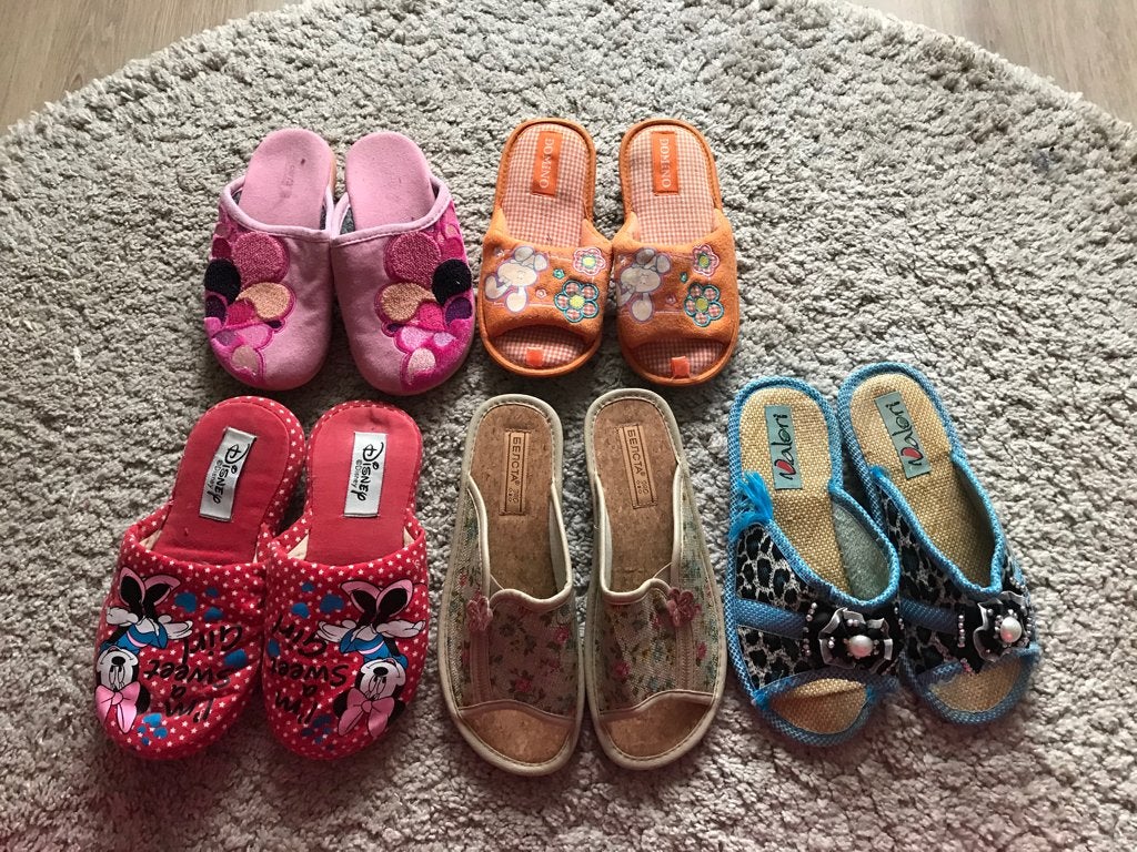 5 paar meisjes pantoffel huisschoenen sloffen 32 33 34 35 36, Meisje, Overige typen, Nieuw, Ophalen of Verzenden