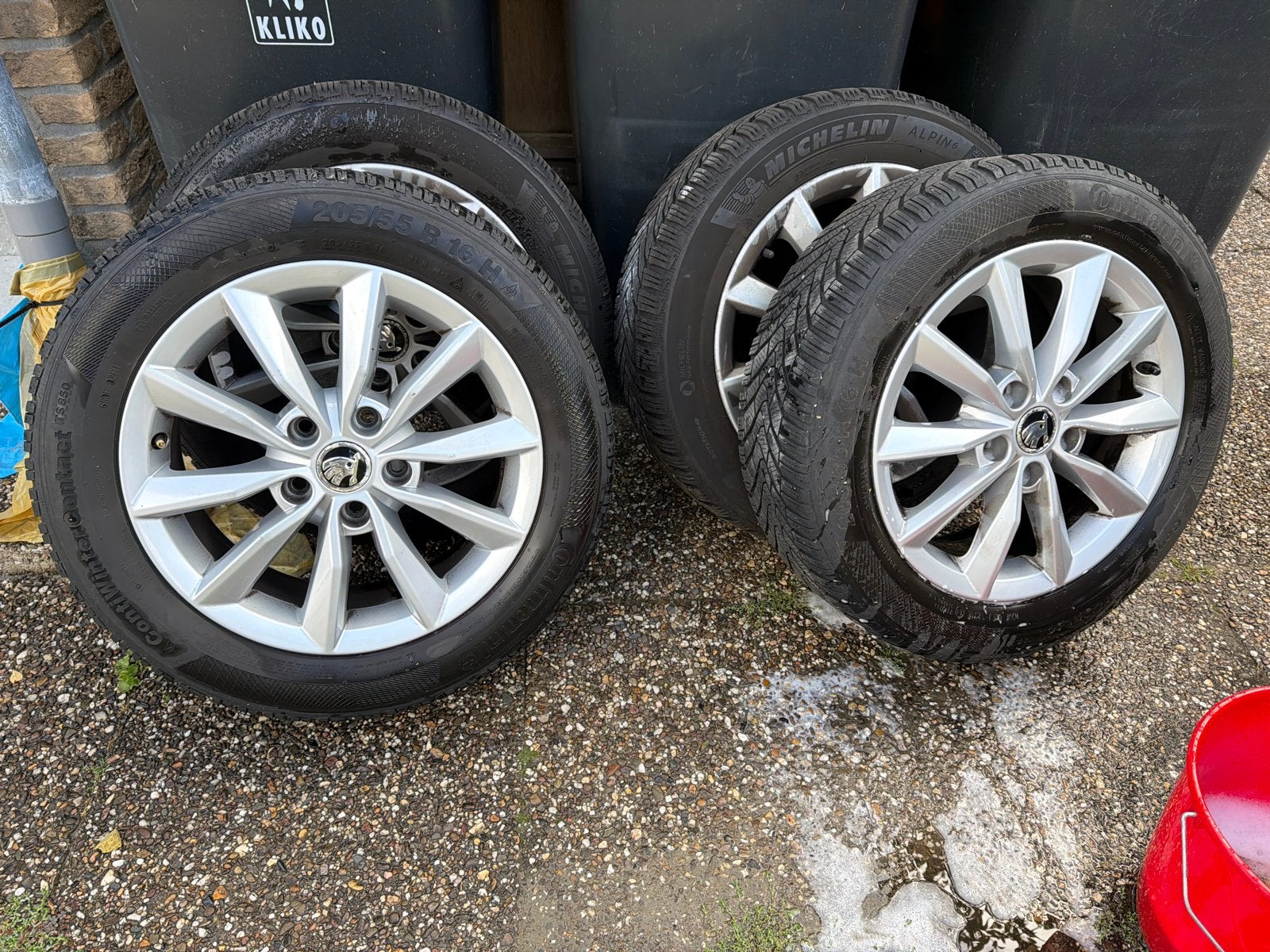 Winterset Skoda Octavia (2016) - 205/55 R16, Auto-onderdelen, Banden en Velgen, Ophalen, Gebruikt, 16 inch, Banden en Velgen