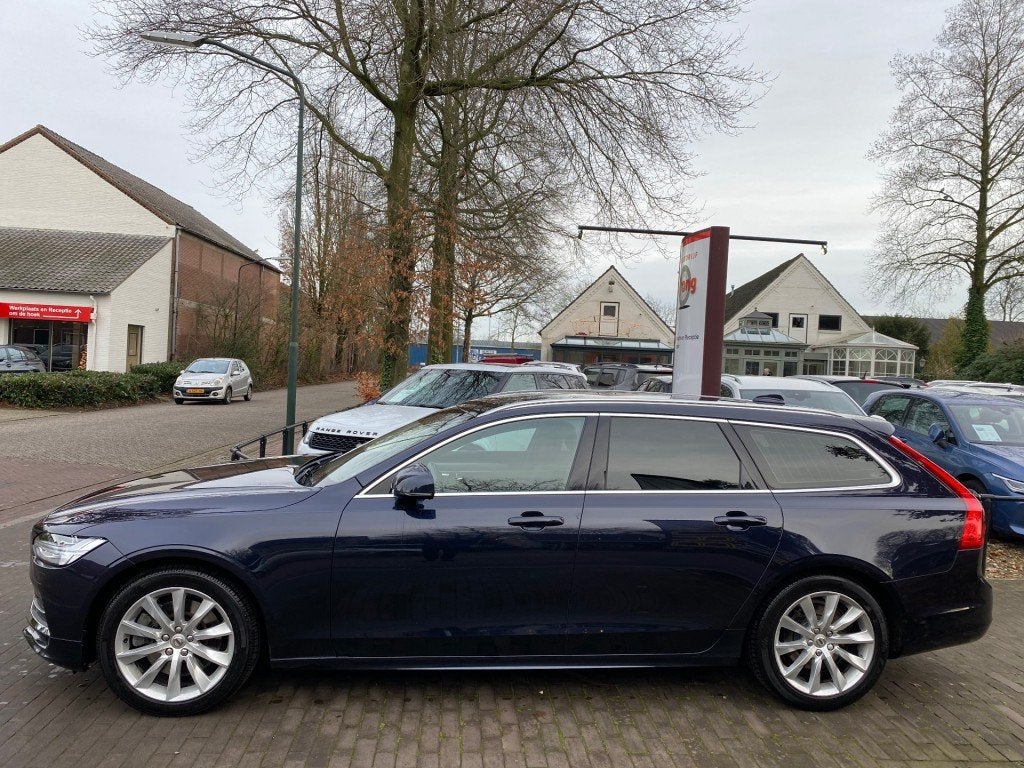Volvo V90 2.0 T4 MOMENTUM 190PK AUT. / ADAPT. CRUISE CTR. /, Auto's, Volvo, 15 km/l, Euro 6, 4 cilinders, 1969 cc