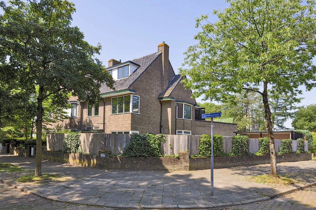 breda top buurt, chic en 150k minder dan de buren!!! echt?, 200 tot 500 m², Noord-Brabant, Breda, Bovenwoning