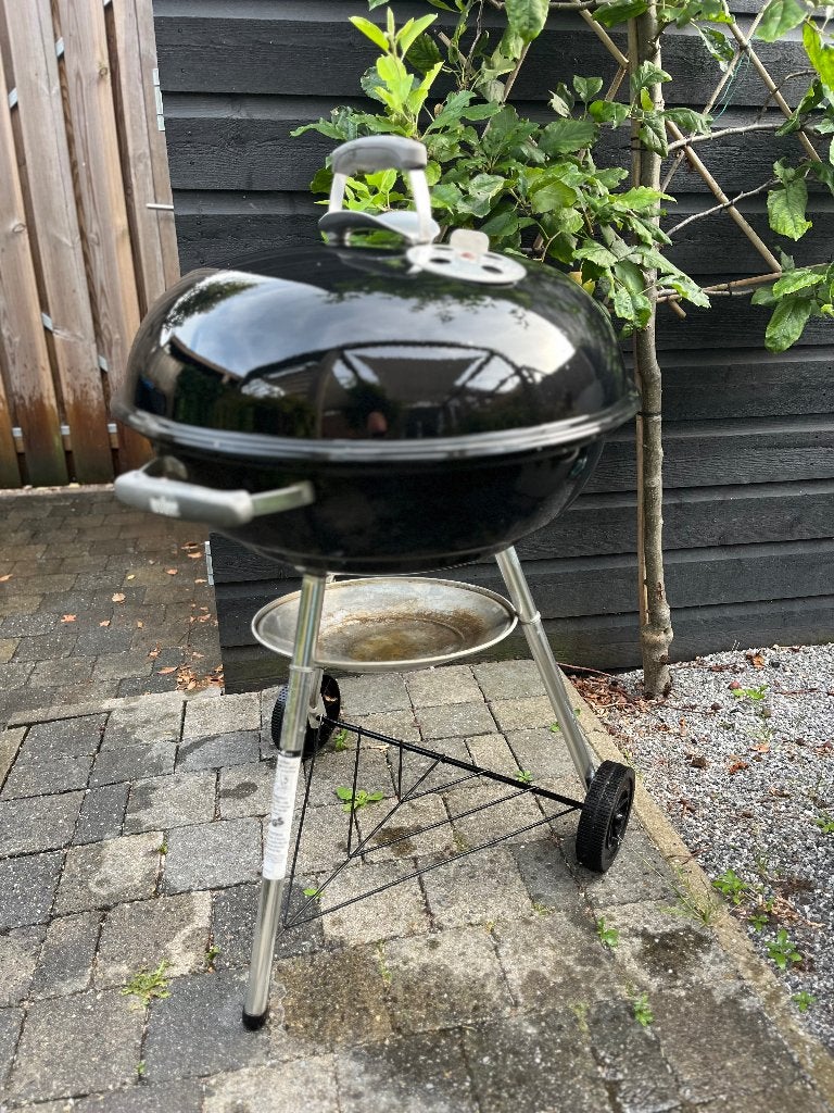 Weber bbq, Tuin en Terras, Houtskoolbarbecues, Gebruikt, Ophalen