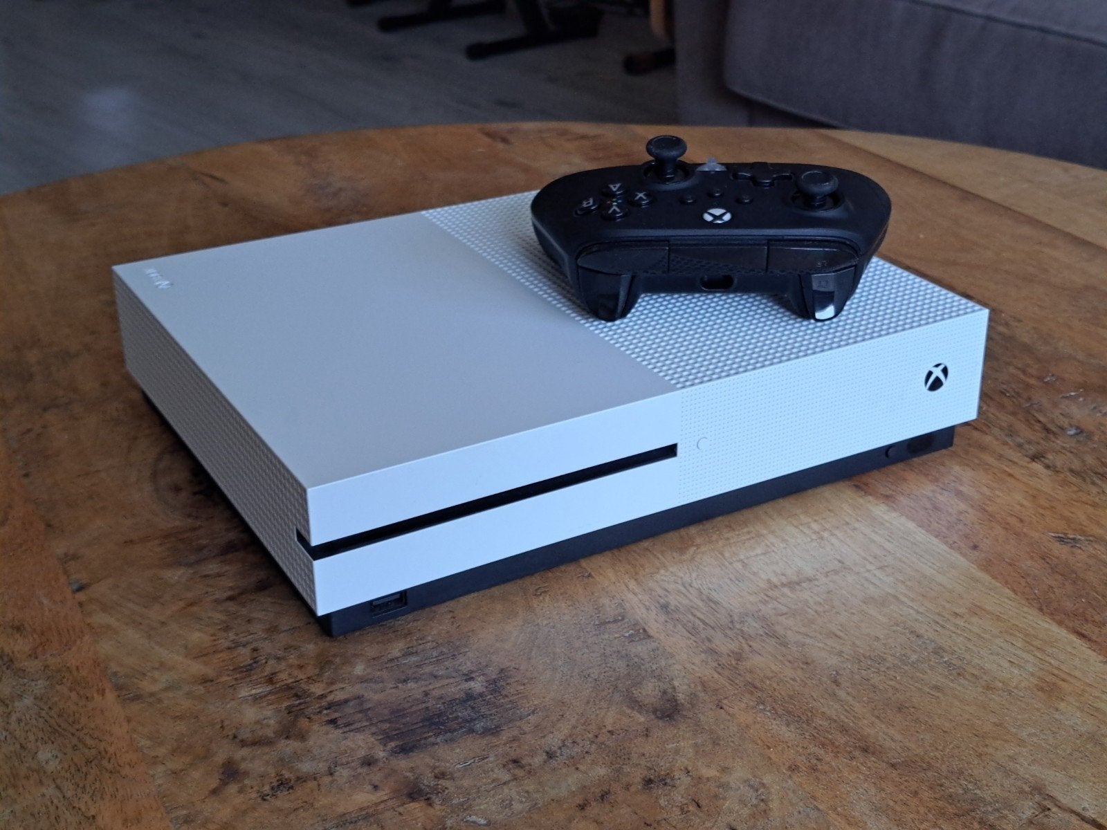 Xbox One S met controller - Zo goed als nieuw, 500 GB, Xbox One S, Ophalen of Verzenden, Zo goed als nieuw