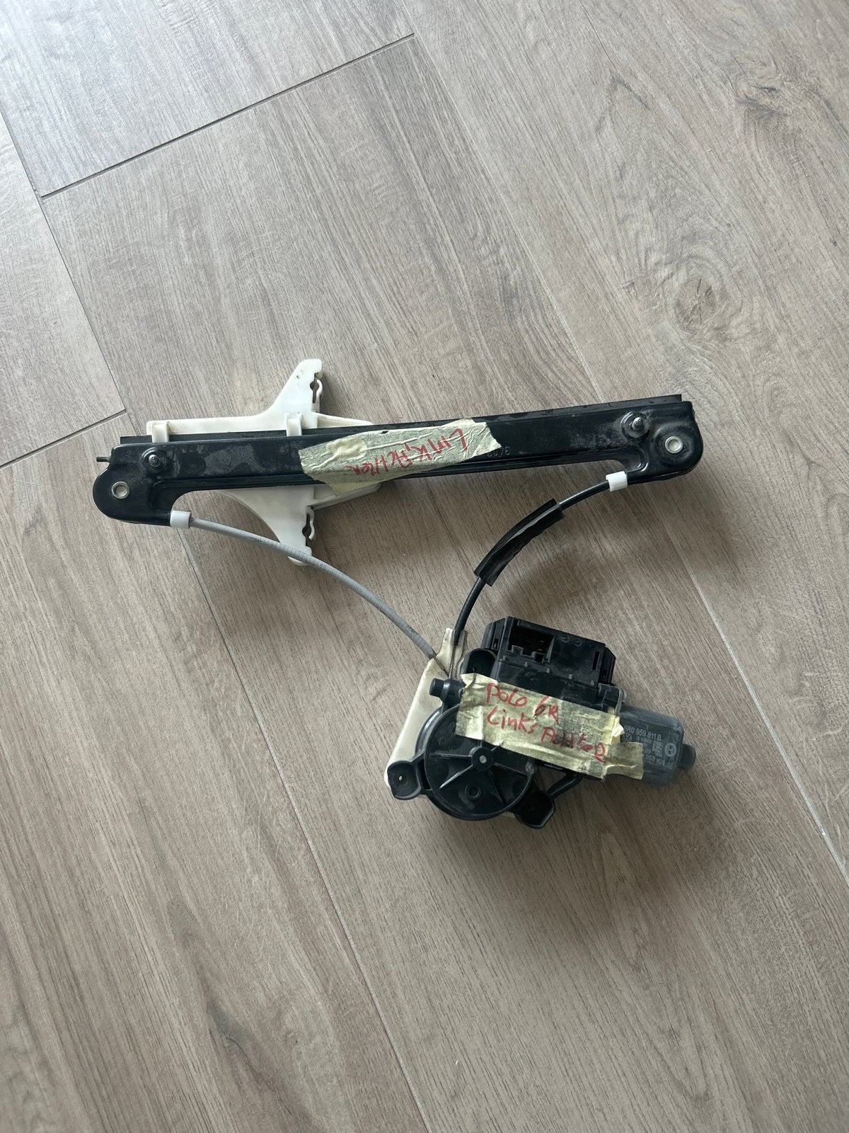 VW Polo Raammechaniek links achter met motor 6R0959811B, Ophalen, Gebruikt, Volkswagen