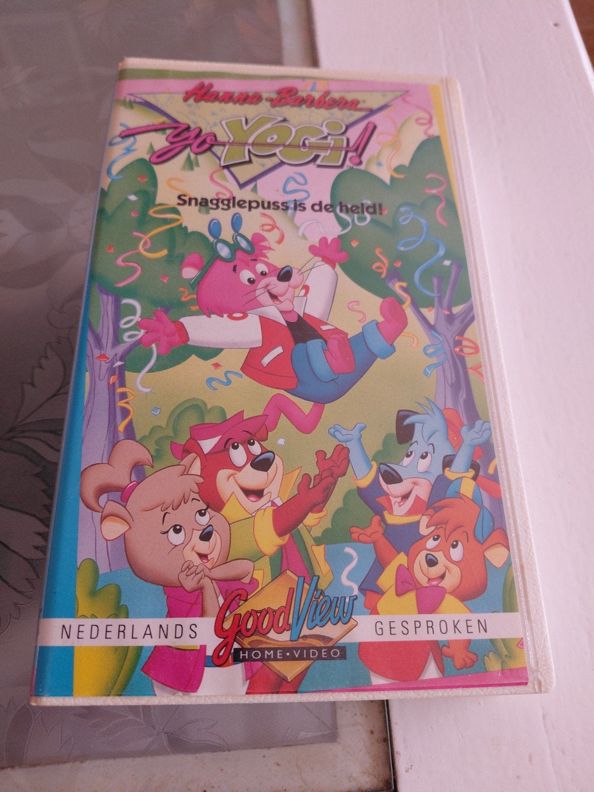 Hanna Barbera Yo Yogi Snagglepuss is de held videoband., Cd's en Dvd's, VHS | Kinderen en Jeugd, Gebruikt, Tekenfilm, Alle leeftijden