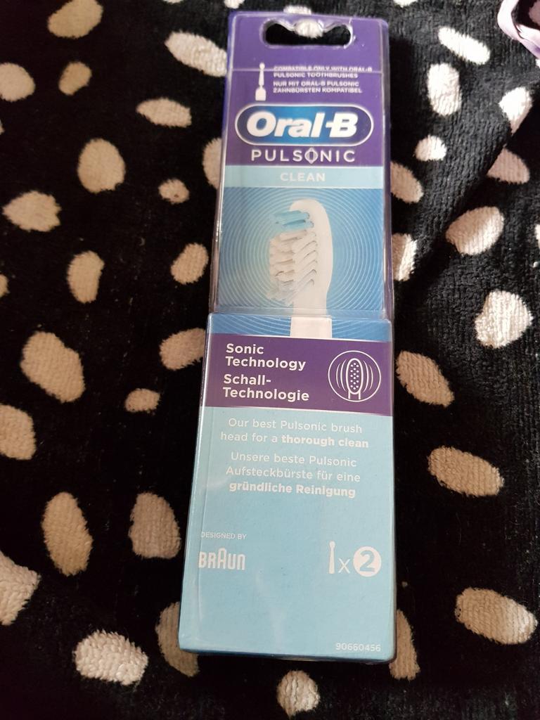 oral b  pullsonic pakje met 2 borstels, Ophalen of Verzenden, Tandenborstel