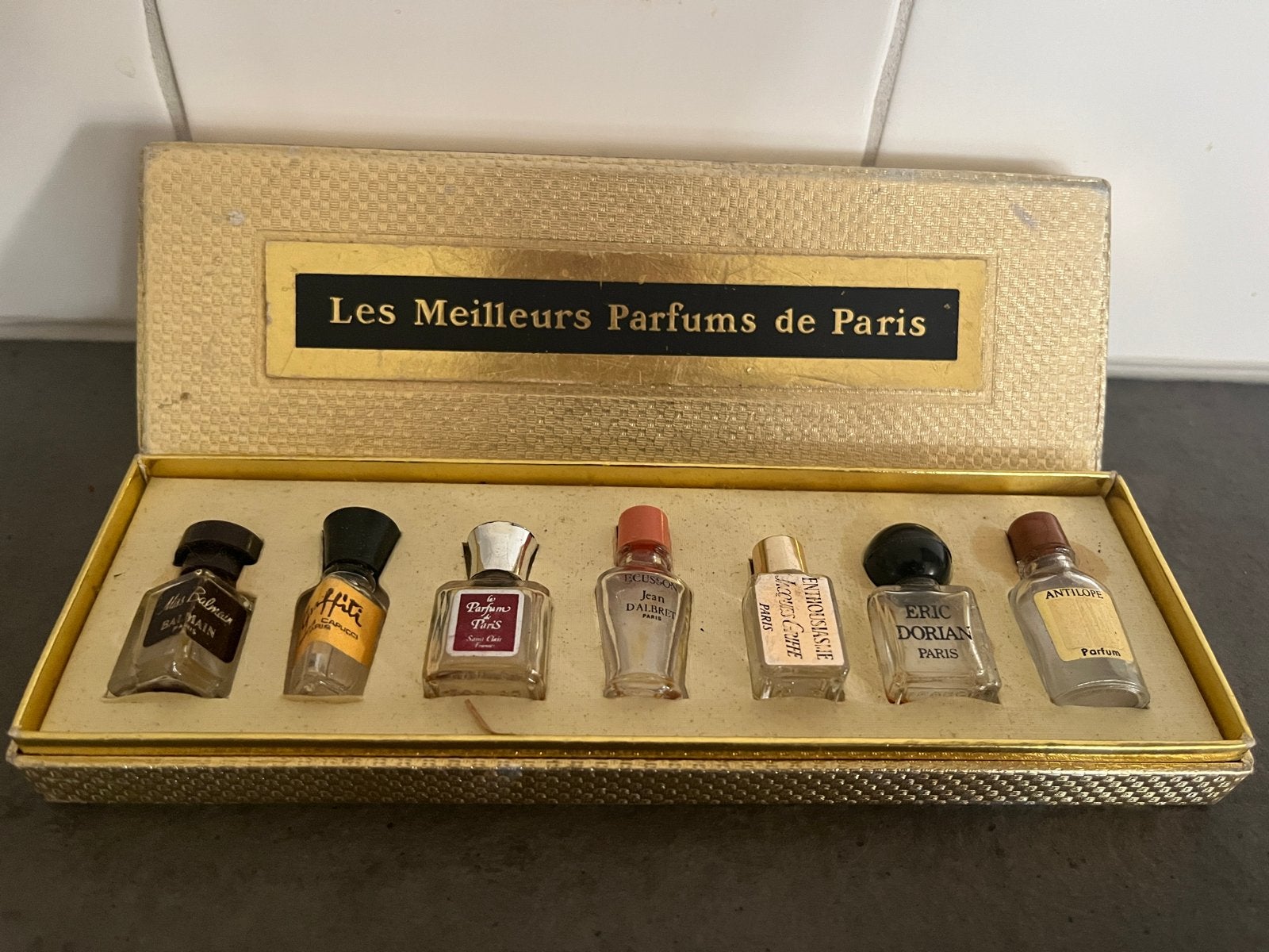 Vintage parfum miniatuur set - Les Meilleurs Parfums de Pari, Ophalen of Verzenden, Zo goed als nieuw