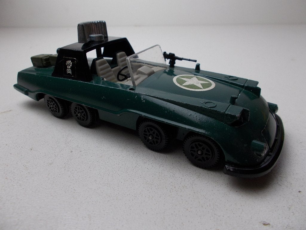 1976 Dinky Toys 602 ARMOURED COMMAND CAR.