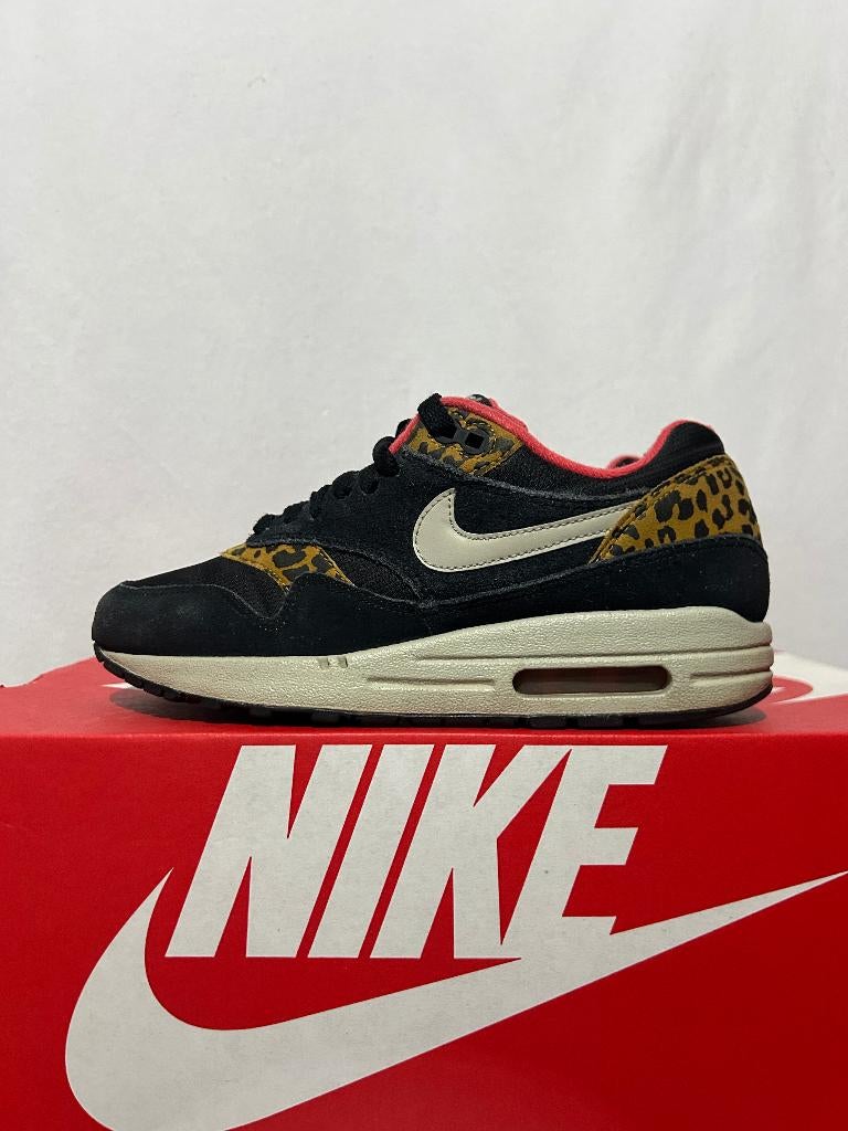 ALS NIEUW! Maat 37,5 - Nike Air Max 1 Leopard Black, Overige kleuren, Verzenden, Nike, Nike