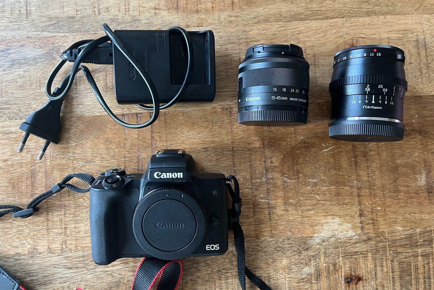 Canon EOS M50 + 2 lenzen | Complete set, Verzenden, Canon, Kantelbaar/draaibaar scherm, Zo goed als nieuw