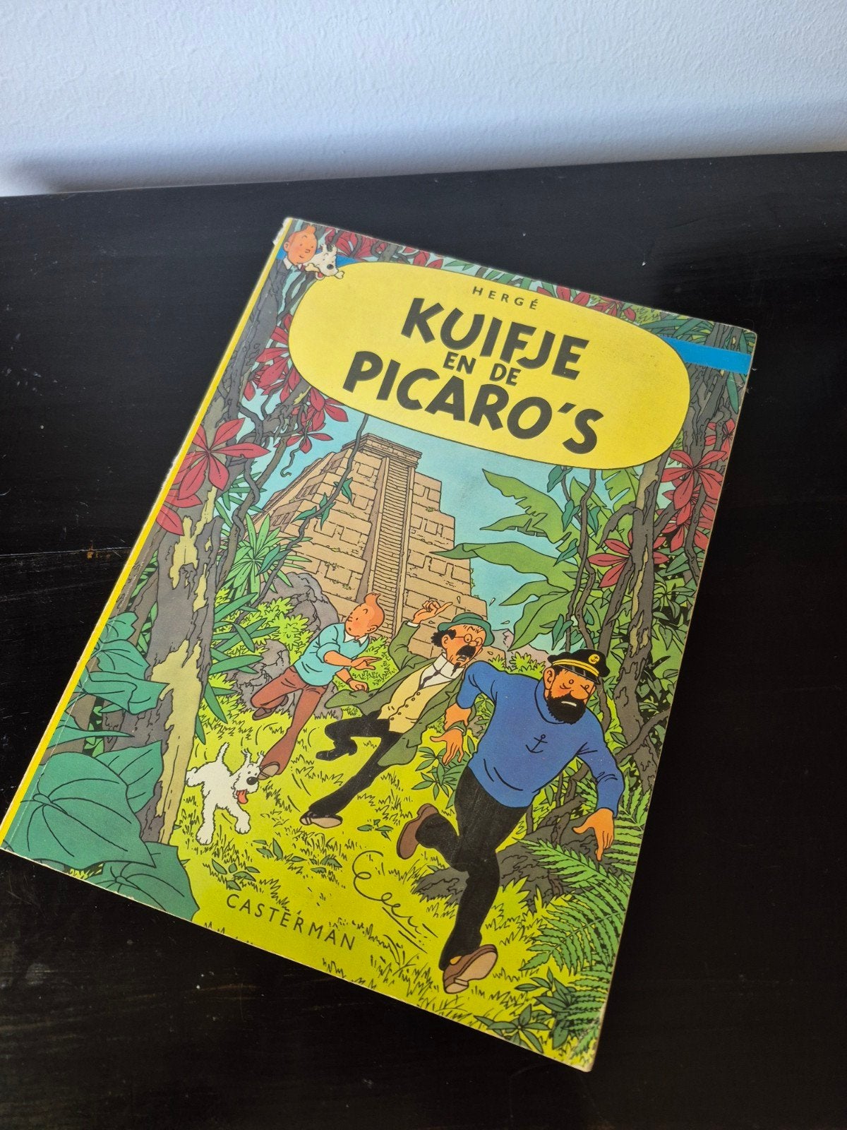 Zeldzame Eerste ( mis) Druk Kuifje en de Picaro's (1976), Eén stripboek, Ophalen of Verzenden, Gelezen, Hergé