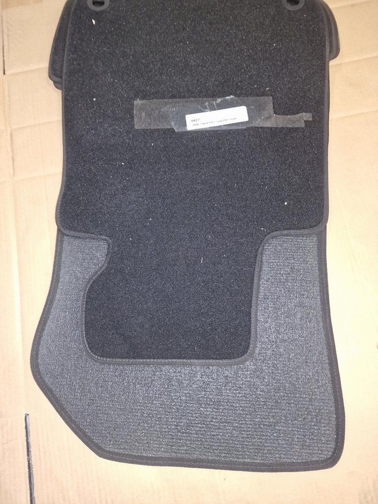 Automatten set 4-delig zwart BMW E82 E88 niet origineel 0427, Auto-onderdelen, Interieur en Bekleding, -, -, Nieuw, Ophalen of Verzenden