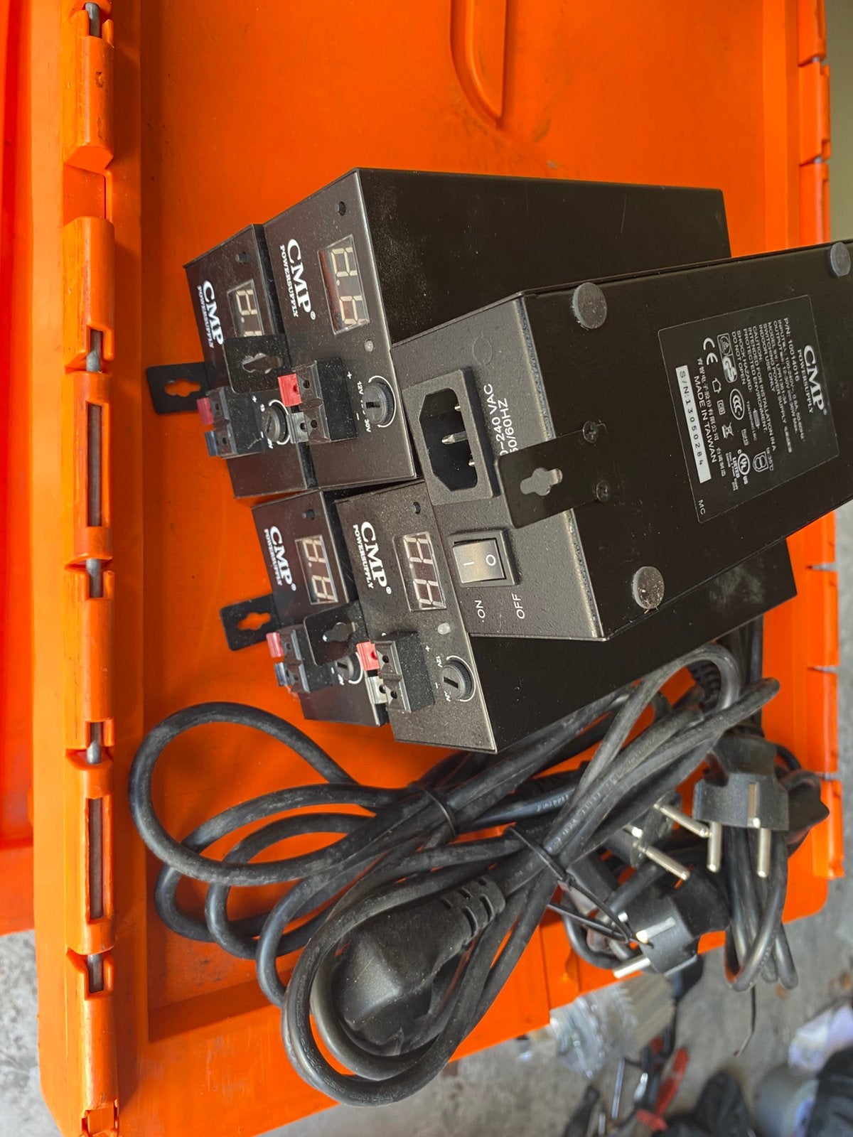 5x CMP Regelbare Voeding / Laboratoriumvoeding 12V-30V / 36W, Hobby en Vrije tijd, Ophalen of Verzenden, Zo goed als nieuw