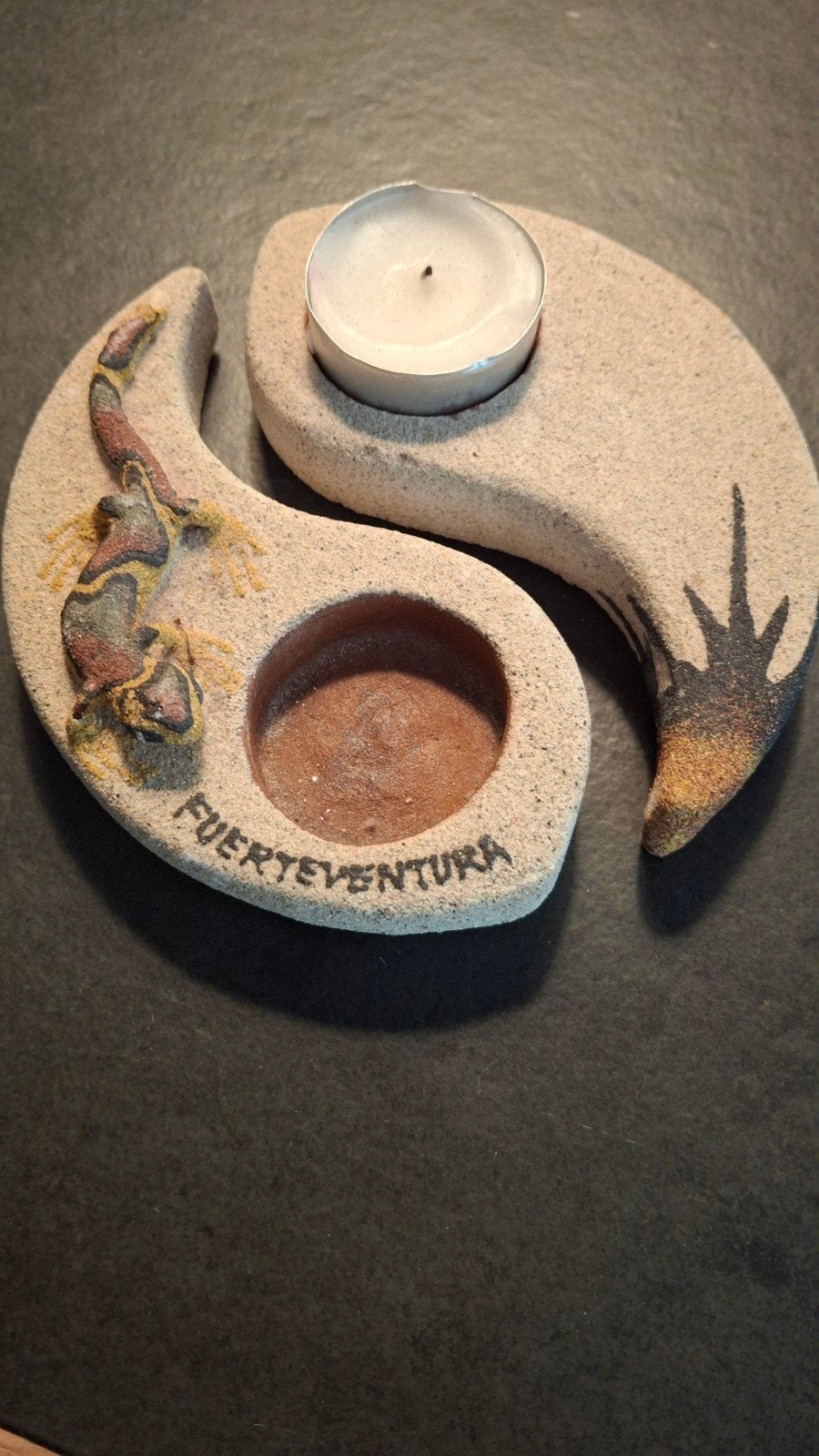 Yin Yang theelichthouder Fuerteventura hagedis, Beige, Waxinelichthouder, Ophalen of Verzenden, Zo goed als nieuw