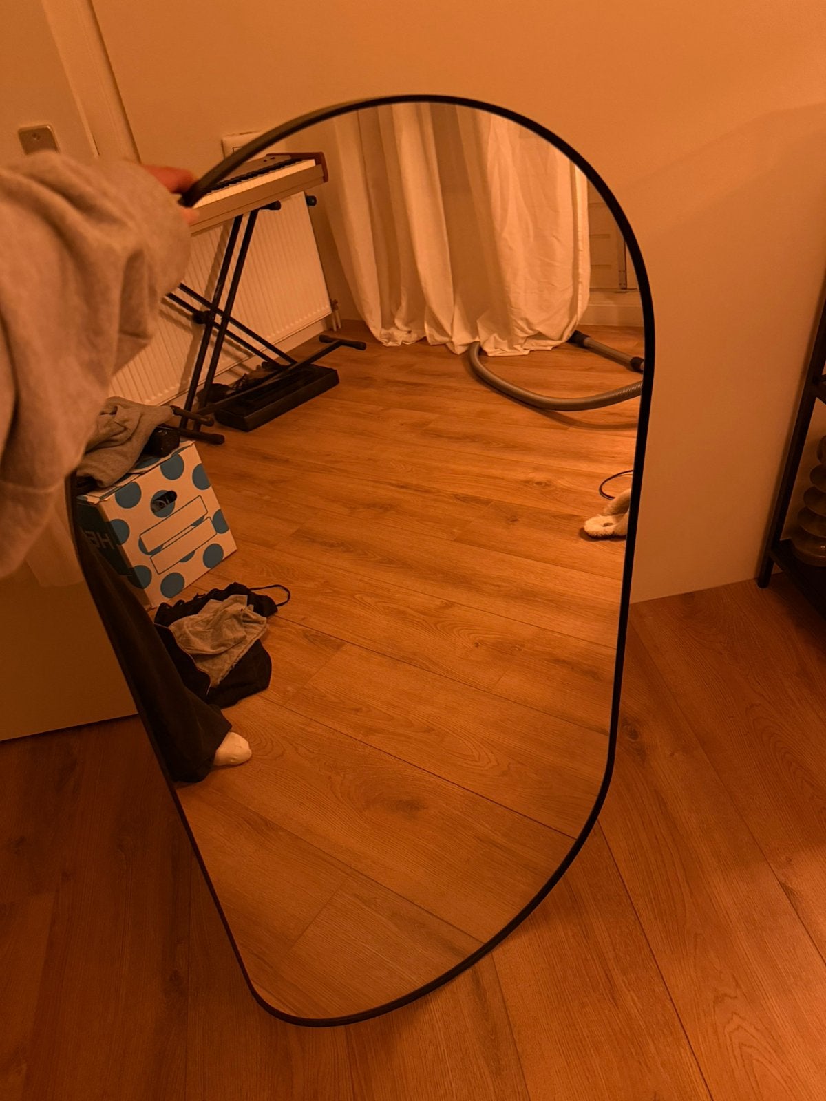 IKEA LINDBYN spiegel zwart 60x120 cm, Ophalen, Zo goed als nieuw, Ovaal, Minder dan 100 cm