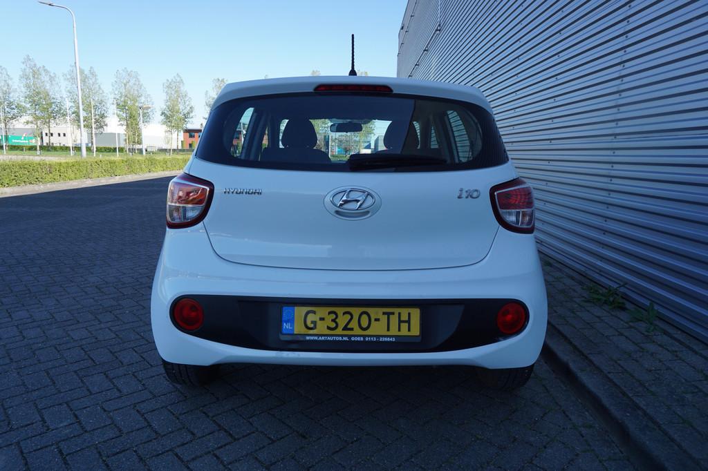 Hyundai i10 1.0i Comfort Airco / Cruise / BT / Elektr. ramen, Stof, Gebruikt, Start-stop-systeem, 4 stoelen