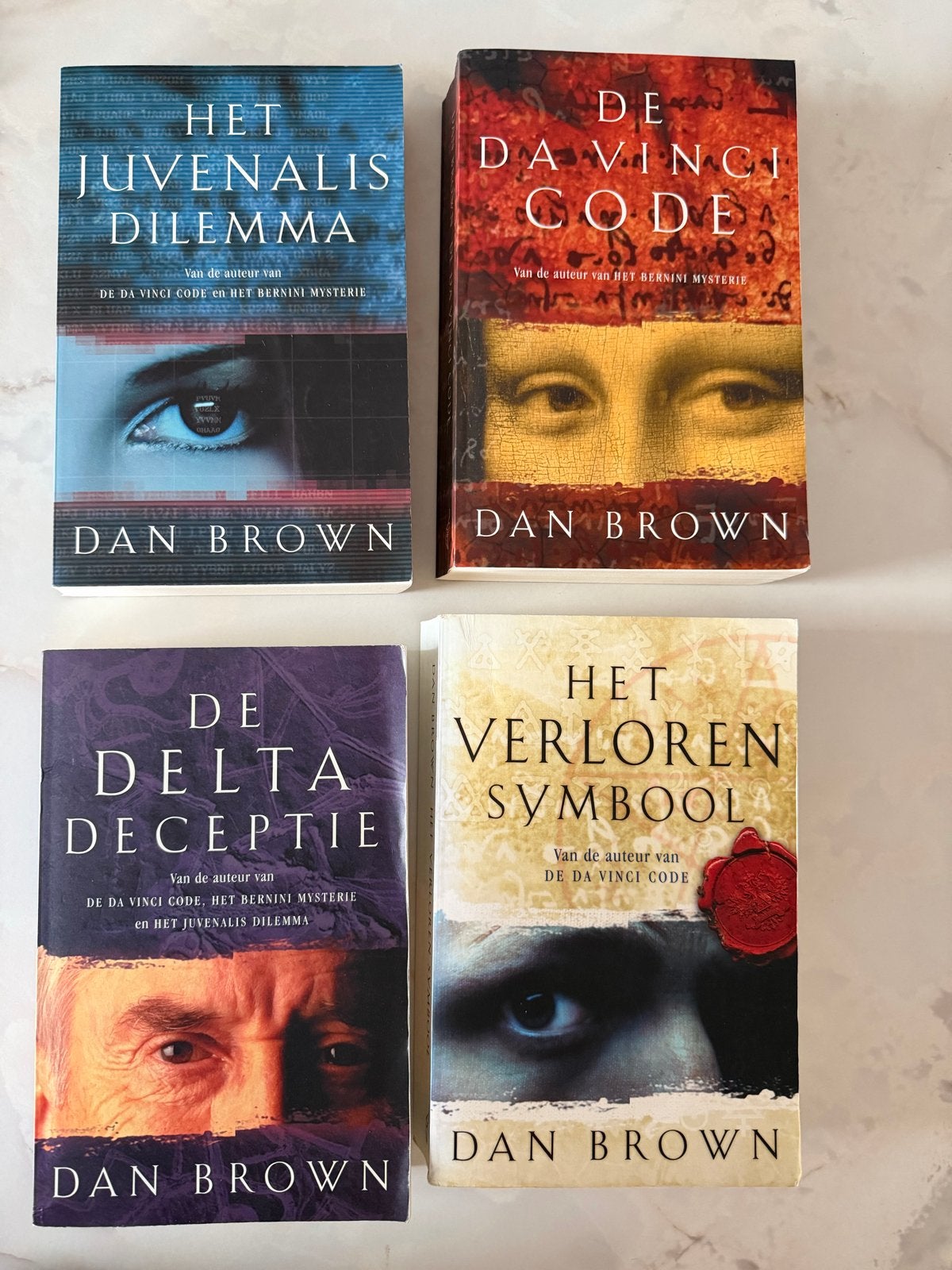 Dan Brown Boeken Set: Het Juvenalis Dilemma, De Da Vinci Cod, Ophalen of Verzenden, Gelezen
