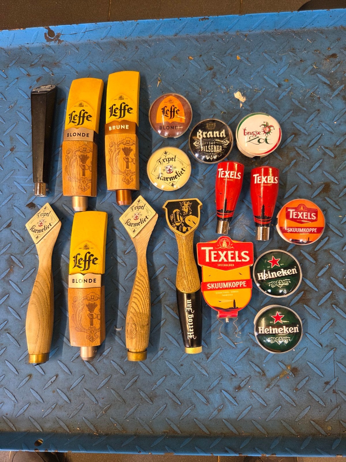 Diverse taphedels texel heiniken brogse zot hertog jan, Verzamelen, Biermerken, Ophalen of Verzenden, Gebruikt, Hertog Jan