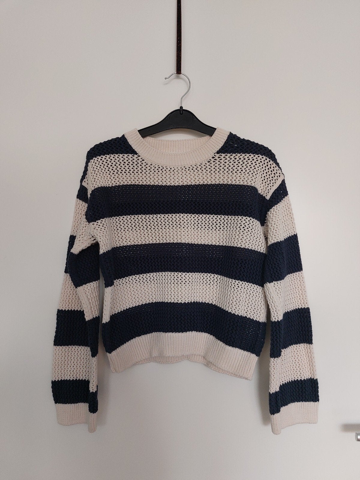 Mooie trui van C&A maat 140 z.g.a.n., Kinderen en Baby's, Kinderkleding | Maat 140, C&A, Meisje, Trui of Vest, Ophalen of Verzenden