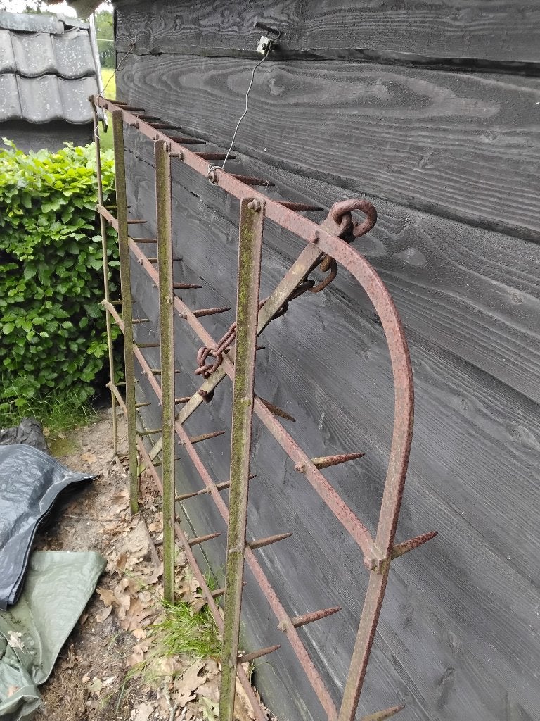 Oude paarden eg, Antiek en Kunst, Ophalen