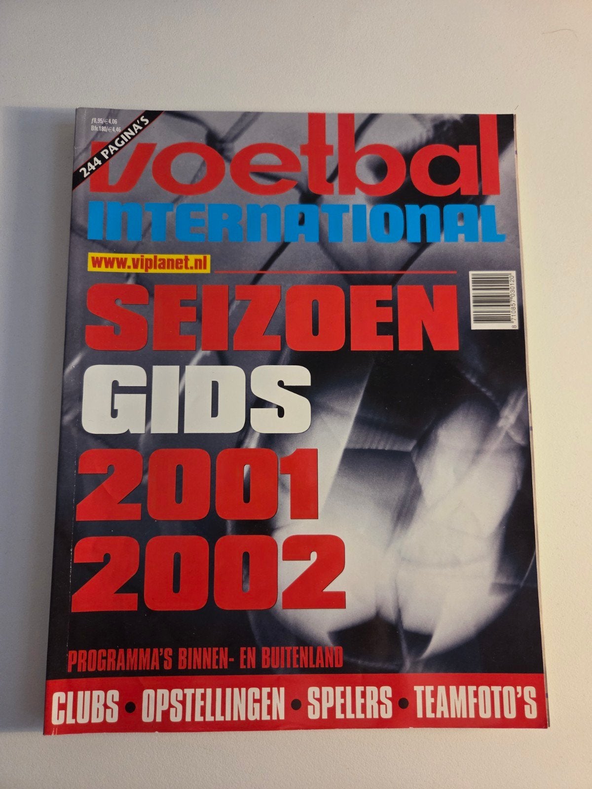Voetbal International Seizoengids 2001-2002, Boeken, Tijdschriften en Kranten, Gelezen, Sport en Vrije tijd, Ophalen of Verzenden