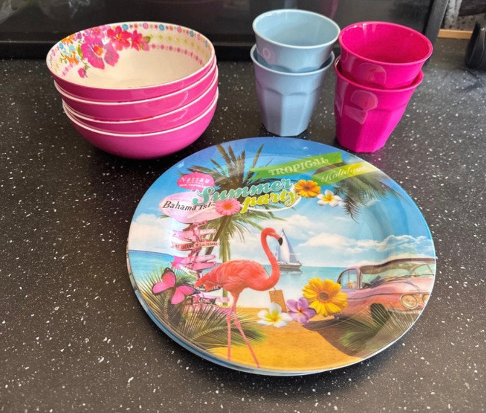 Melamine buitenservies/ kampeerservies, Caravans en Kamperen, Kampeeraccessoires, Ophalen of Verzenden, Zo goed als nieuw