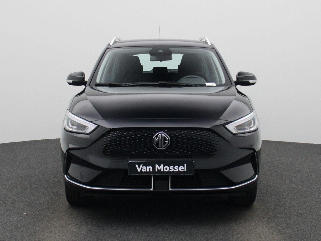 MG ZS EV Long Range Comfort 70 kWh, Auto's, MG, 12 maanden, Stof, ZS, Zwart