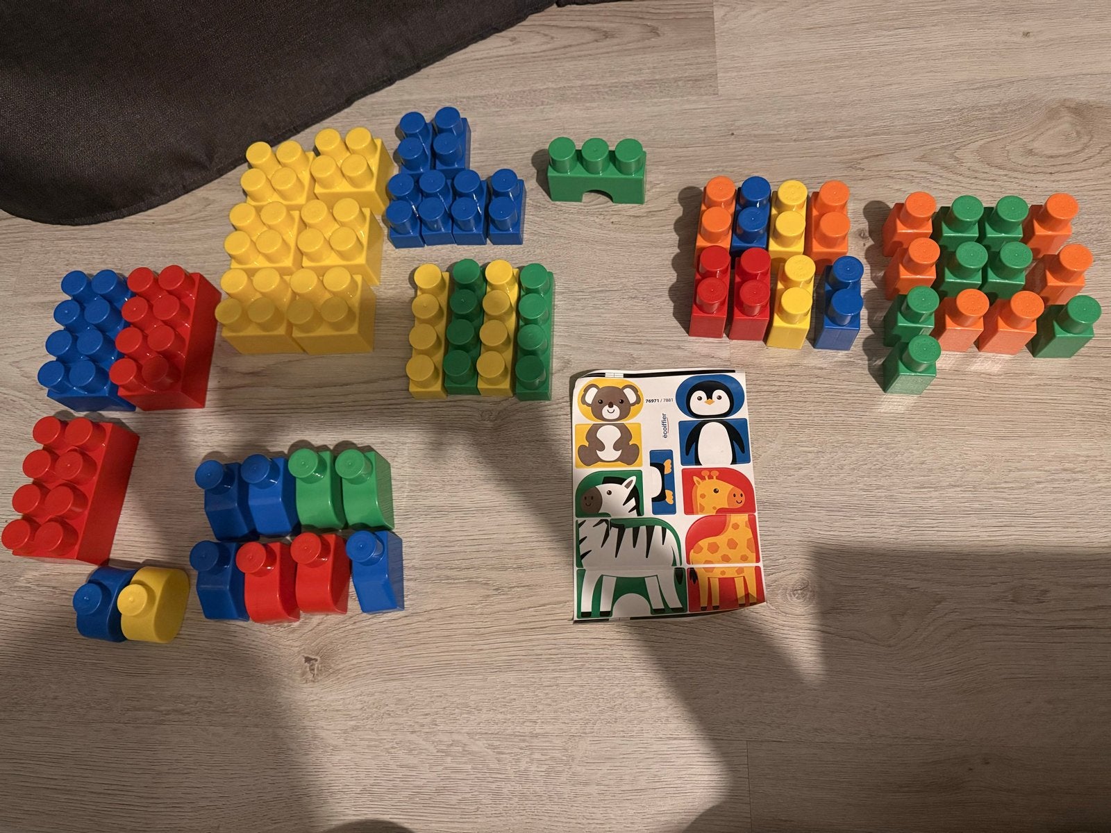 Abrick bouwblokken set met opbergdoos, Kinderen en Baby's, Speelgoed | Bouwstenen, Ophalen of Verzenden, Zo goed als nieuw, Abrick