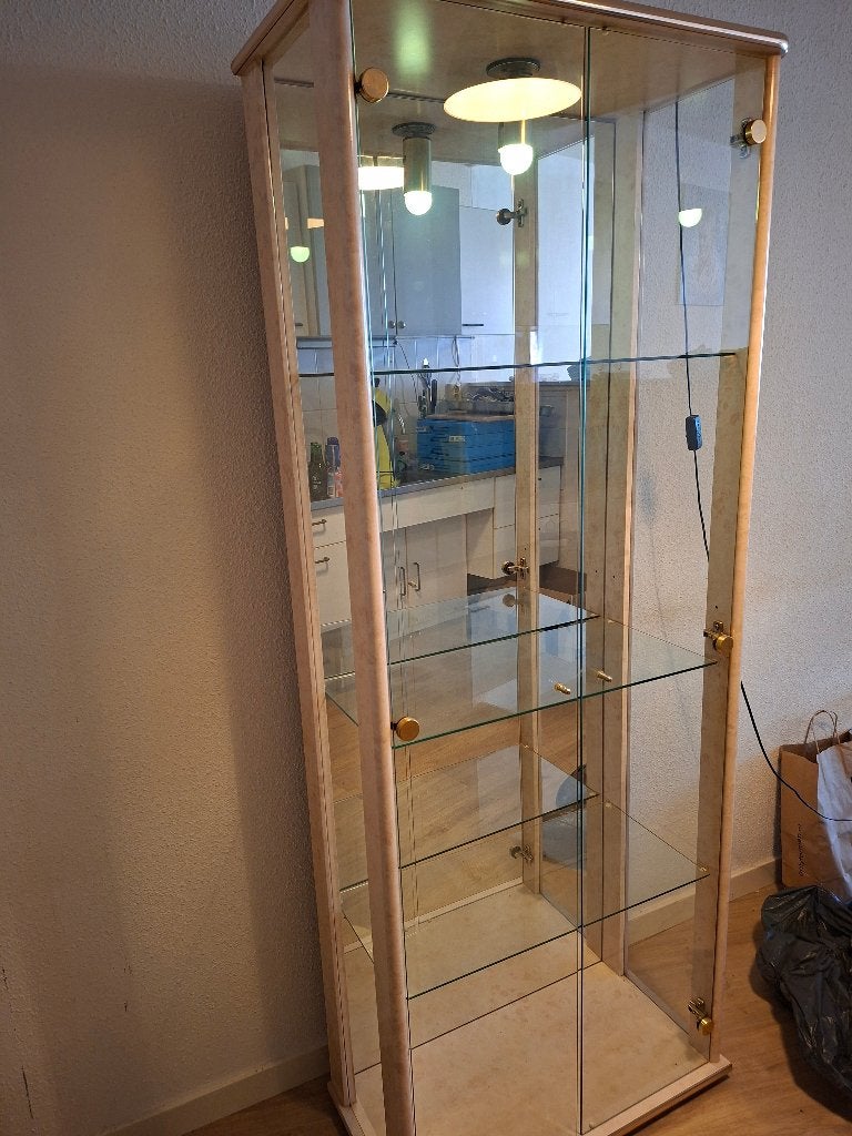 Vitrine kast met verlichting, Ophalen, Gebruikt