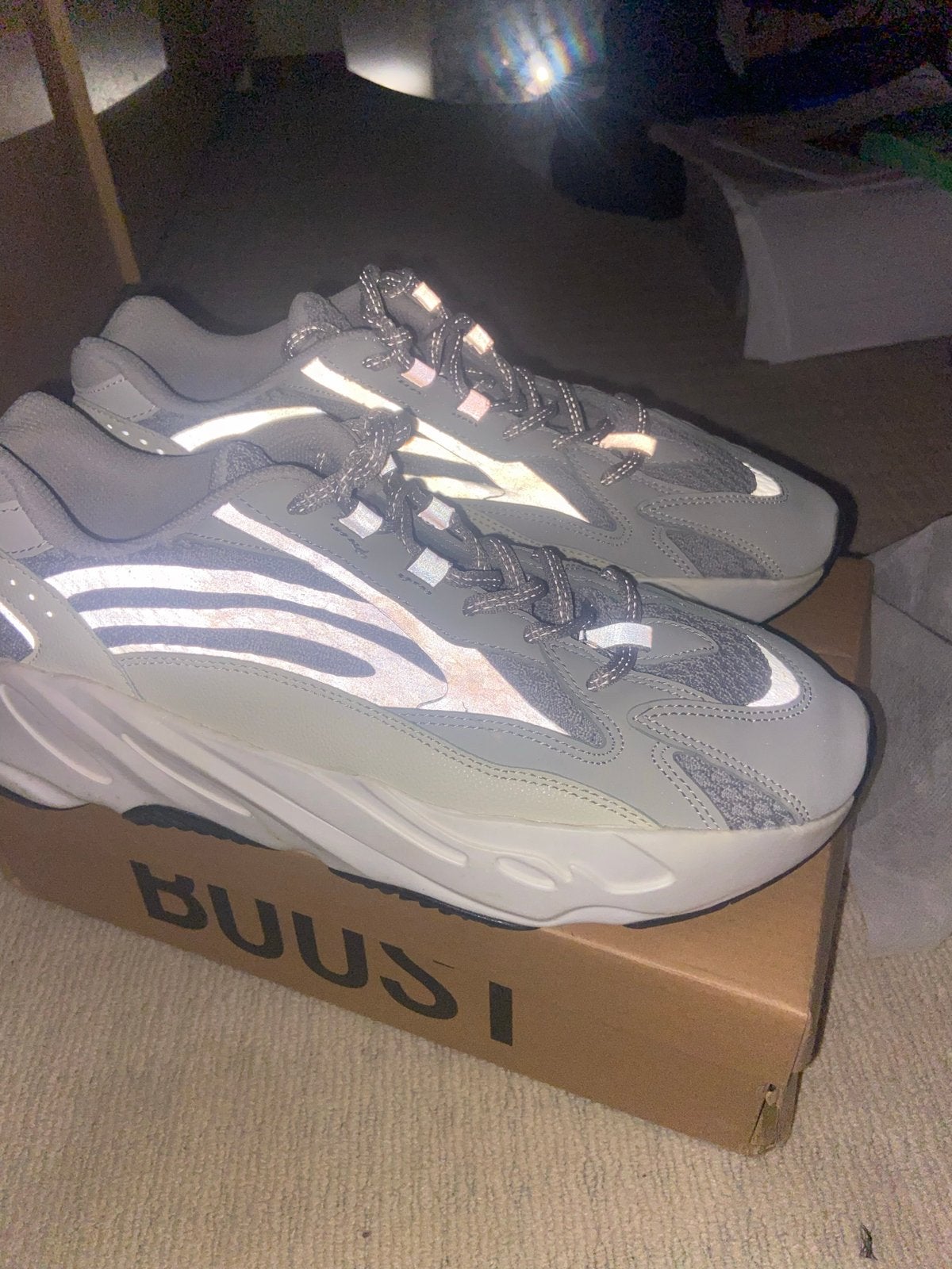 Yeezy 700 V2 Static Sneakers - Maat 43, Kleding | Heren, Schoenen, Ophalen, Zo goed als nieuw, Overige kleuren, Sneakers of Gympen