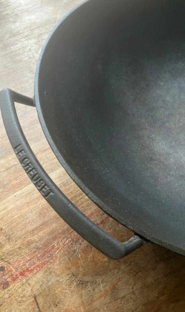 Gietijzeren wok met deksel, le Creuset, Huis en Inrichting, Keuken | Potten en Pannen, Ophalen, Gebruikt, Gietijzer, Met deksel