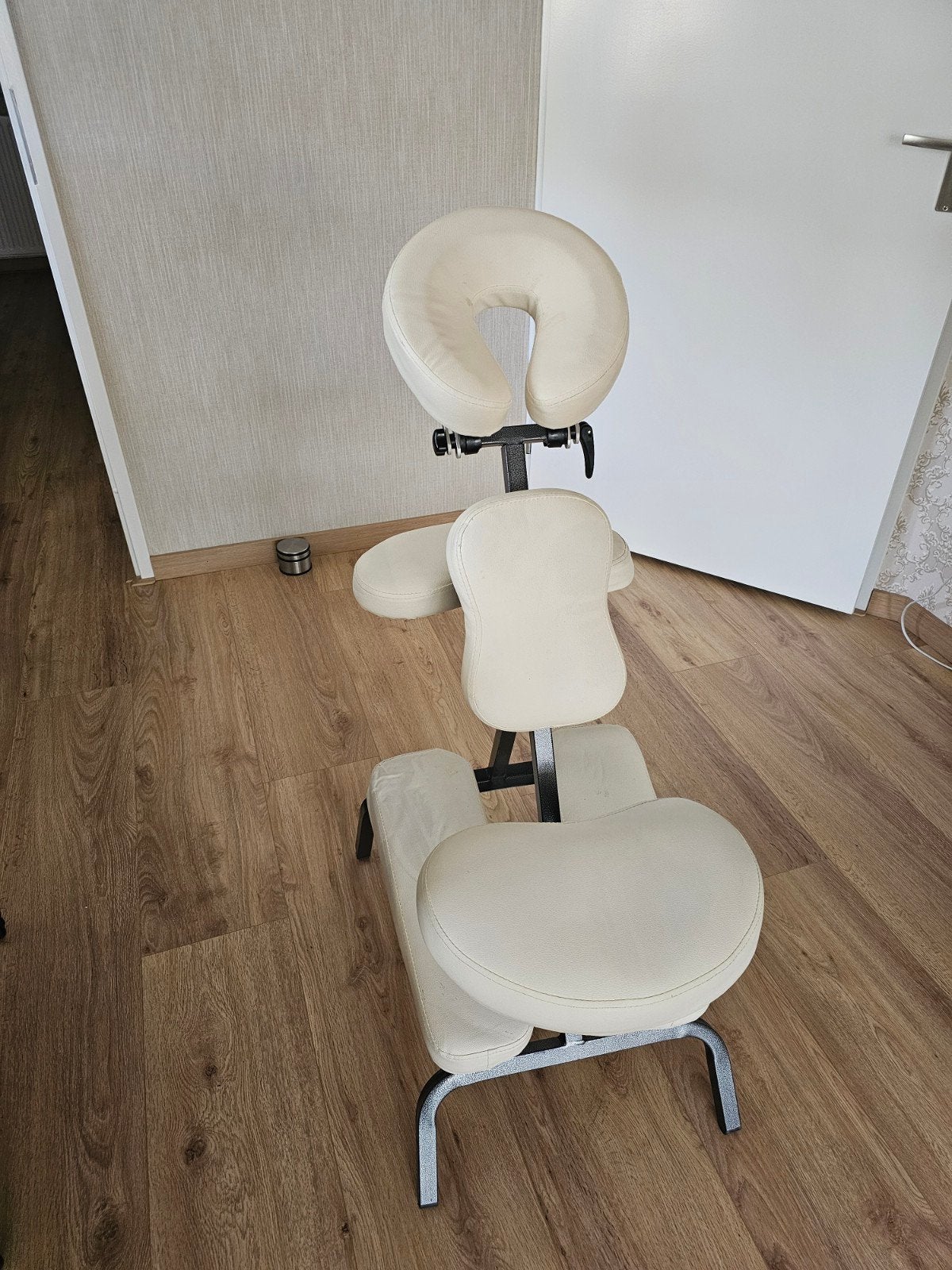 Hoofd/Nek Massagestoel - Per stuk of 4 voor 30 euro p/s, Gebruikt, Wit, Ophalen of Verzenden, Modern, Ergonomisch