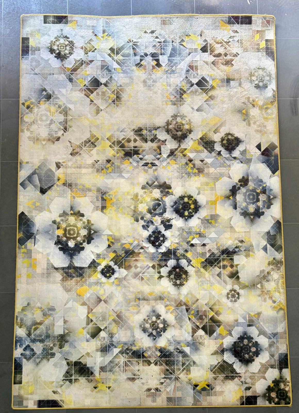 Vloerkleed Moooi Carpets Digit Glow Marcel Wanders - 200x300, Ophalen, Gebruikt, Geel, 5 tot 10 m²