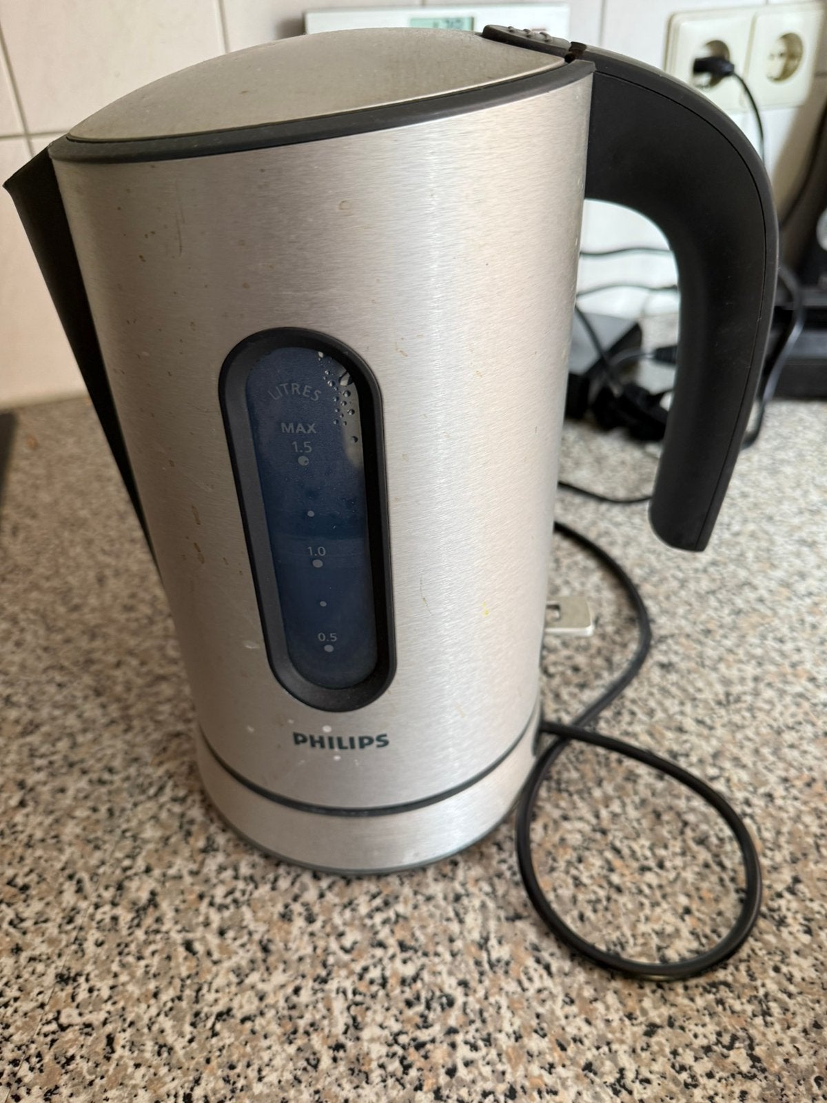 Philips waterkoker, gebruikt maar werkt nog prima, 1 tot 2 liter, Ophalen, Gebruikt, Rvs
