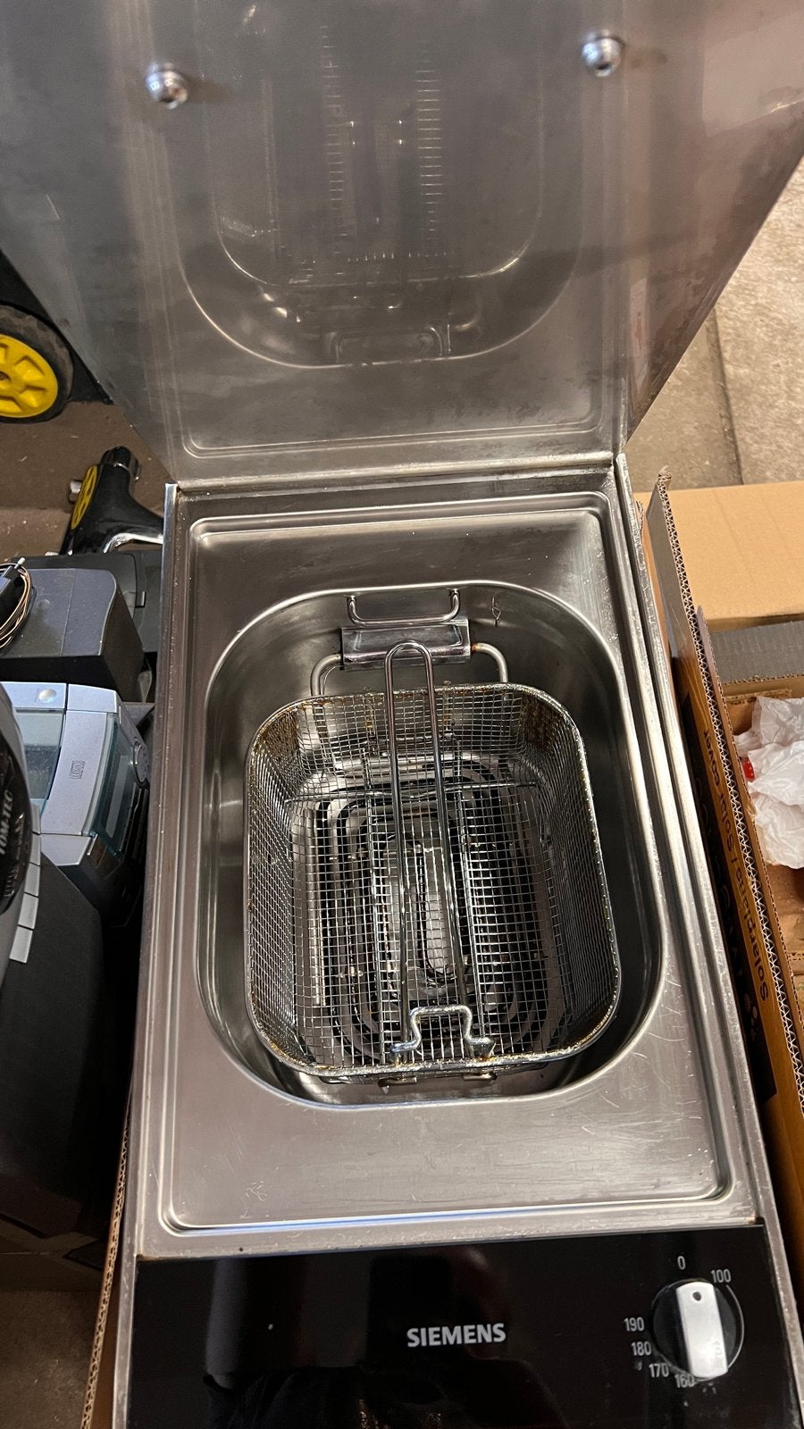 Siemens Inbouw Friteuse - RVS, 2500W, 3 tot 4 liter, Ophalen, Gebruikt