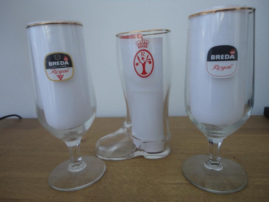 3 oude bierglazen 2 x Breda bier + laarsje Oranjeboom, Verzamelen, Ophalen of Verzenden, Gebruikt, Glas of Glazen, Oranjeboom