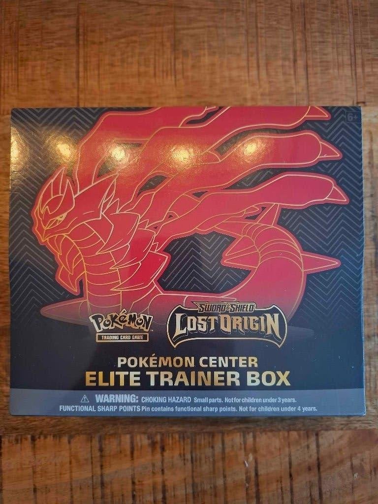 Lost Origin Elite Trainer Box Pokémon Center, Ophalen of Verzenden, Nieuw, Boosterbox, Foil