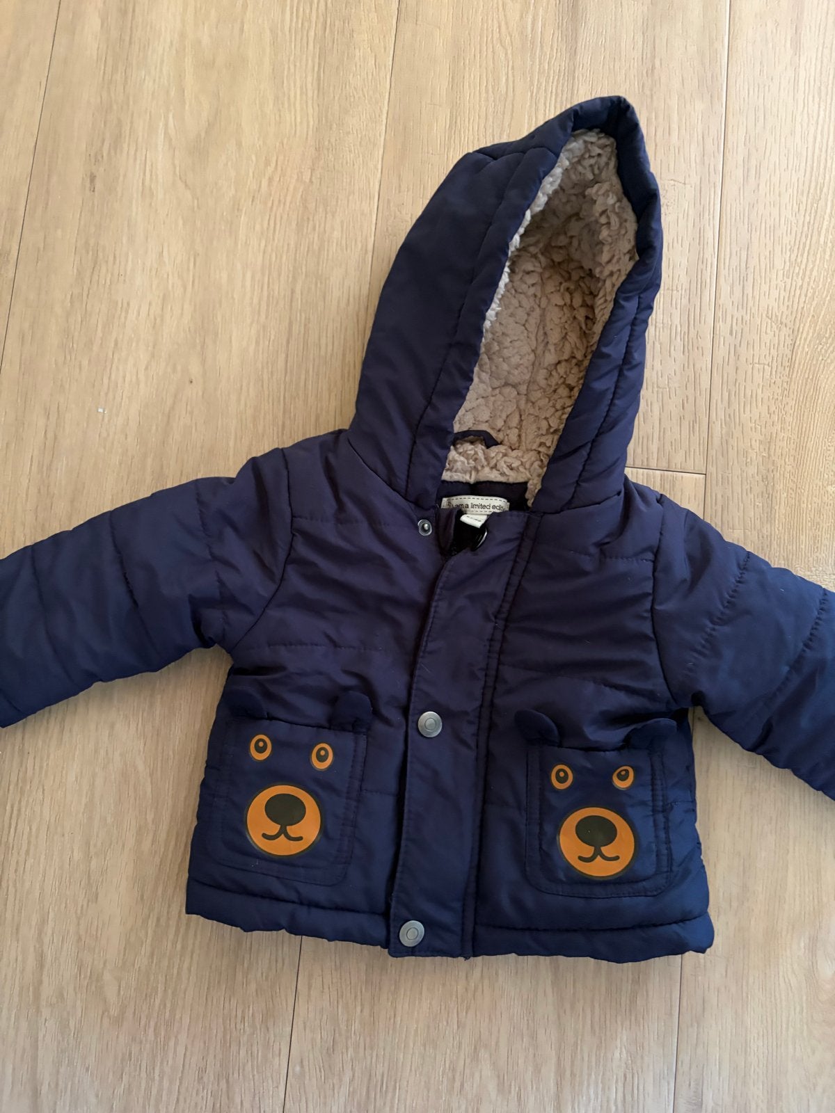 Leuke warme winterjas met beren voor baby's 62/68, Ophalen of Verzenden, Zo goed als nieuw, Jongetje of Meisje