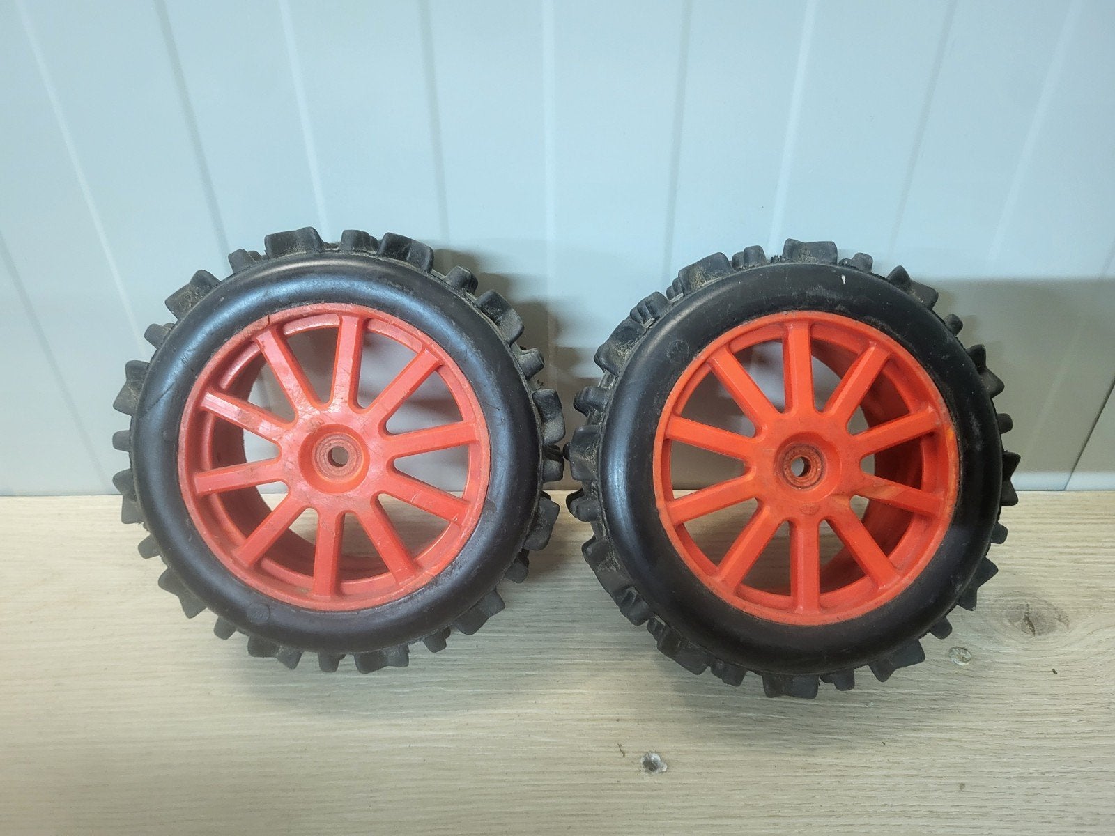 2 elcon/hormann wielen, Ophalen of Verzenden, Overige schalen, Onderdeel