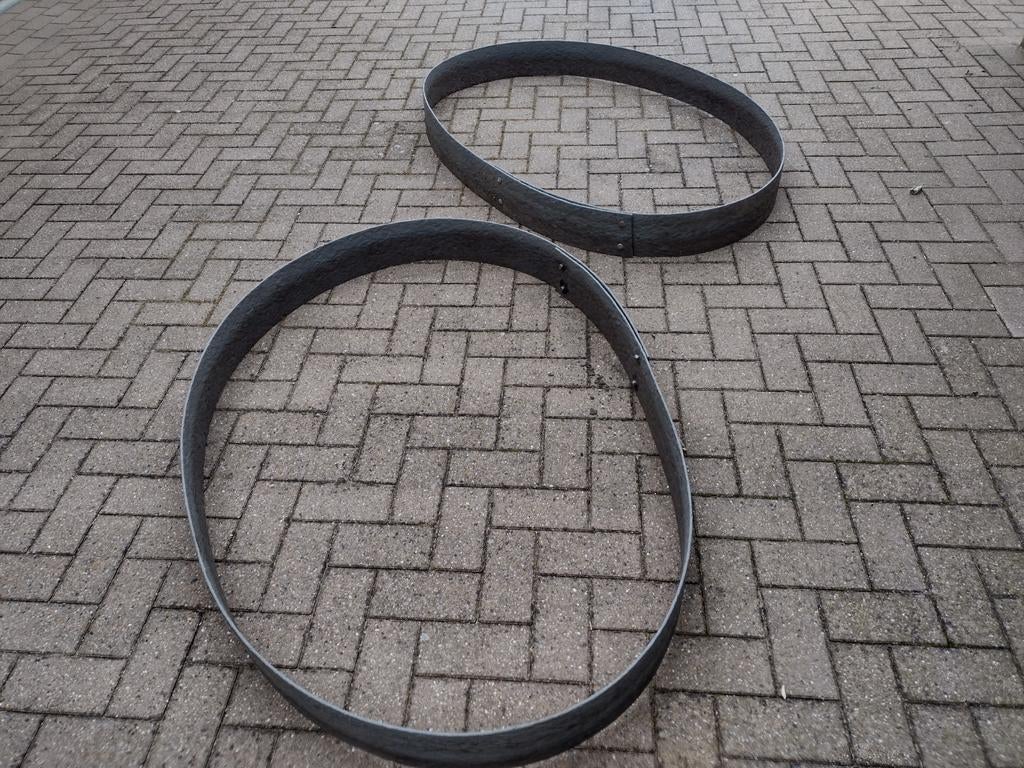 Kunststof borderrand, 2 cirkels, diameter 130cm., Ophalen, Gebruikt
