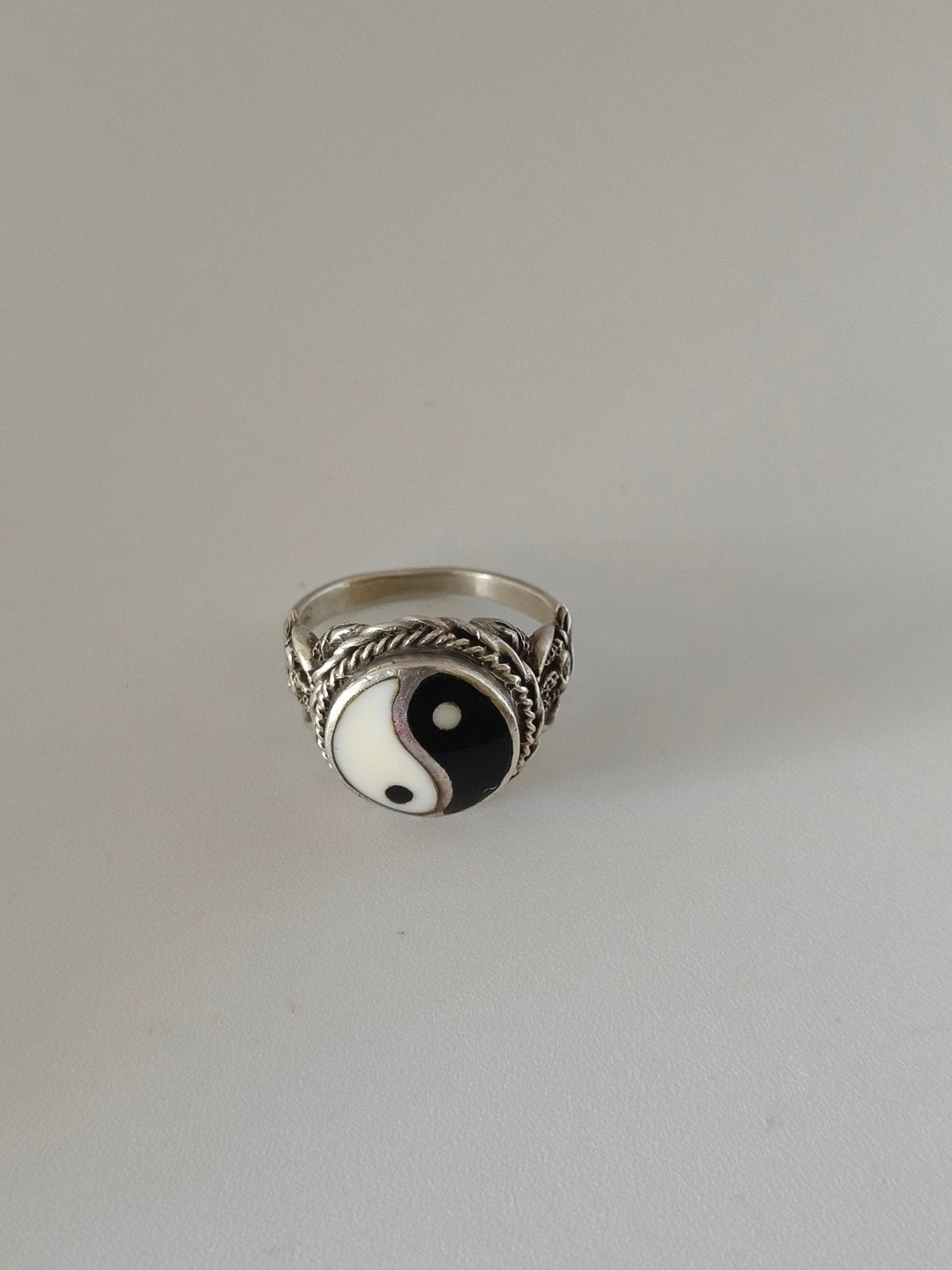 Zilveren 925 Filigraan Yin Yang Ring, Maat 20, Sieraden, Tassen en Uiterlijk, Ringen, Gebruikt, 20 of groter, Ophalen of Verzenden
