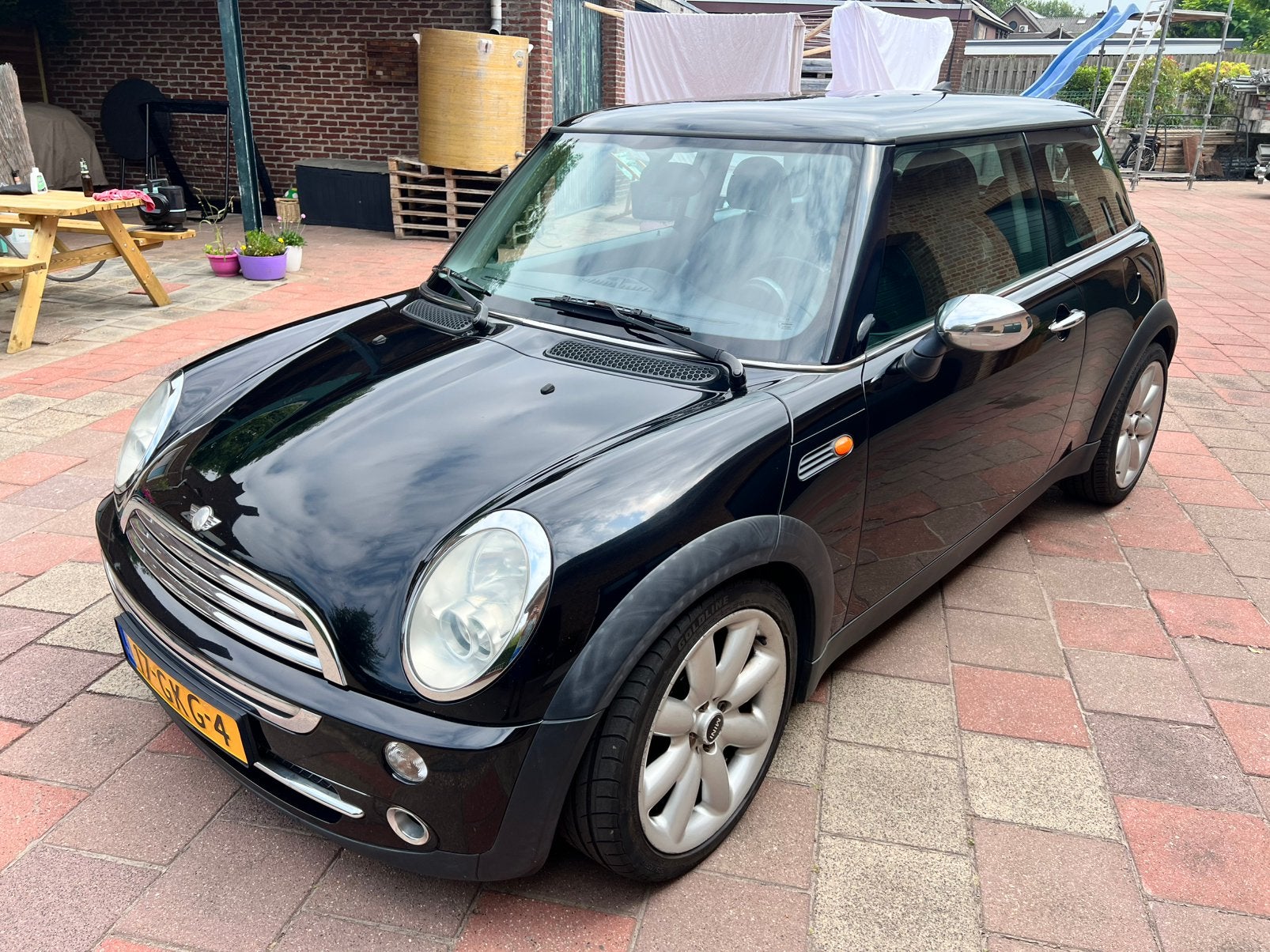 Mini 1.6 16V Cooper 2005 Zwart, Voorwielaandrijving, 4 cilinders, 4 stoelen, Zwart