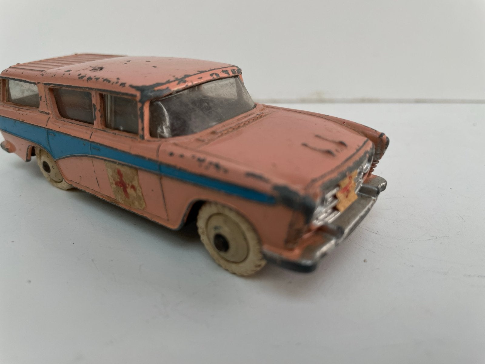 Vintage Dinky Toys Nash Rambler Ambulance 173, Ophalen of Verzenden