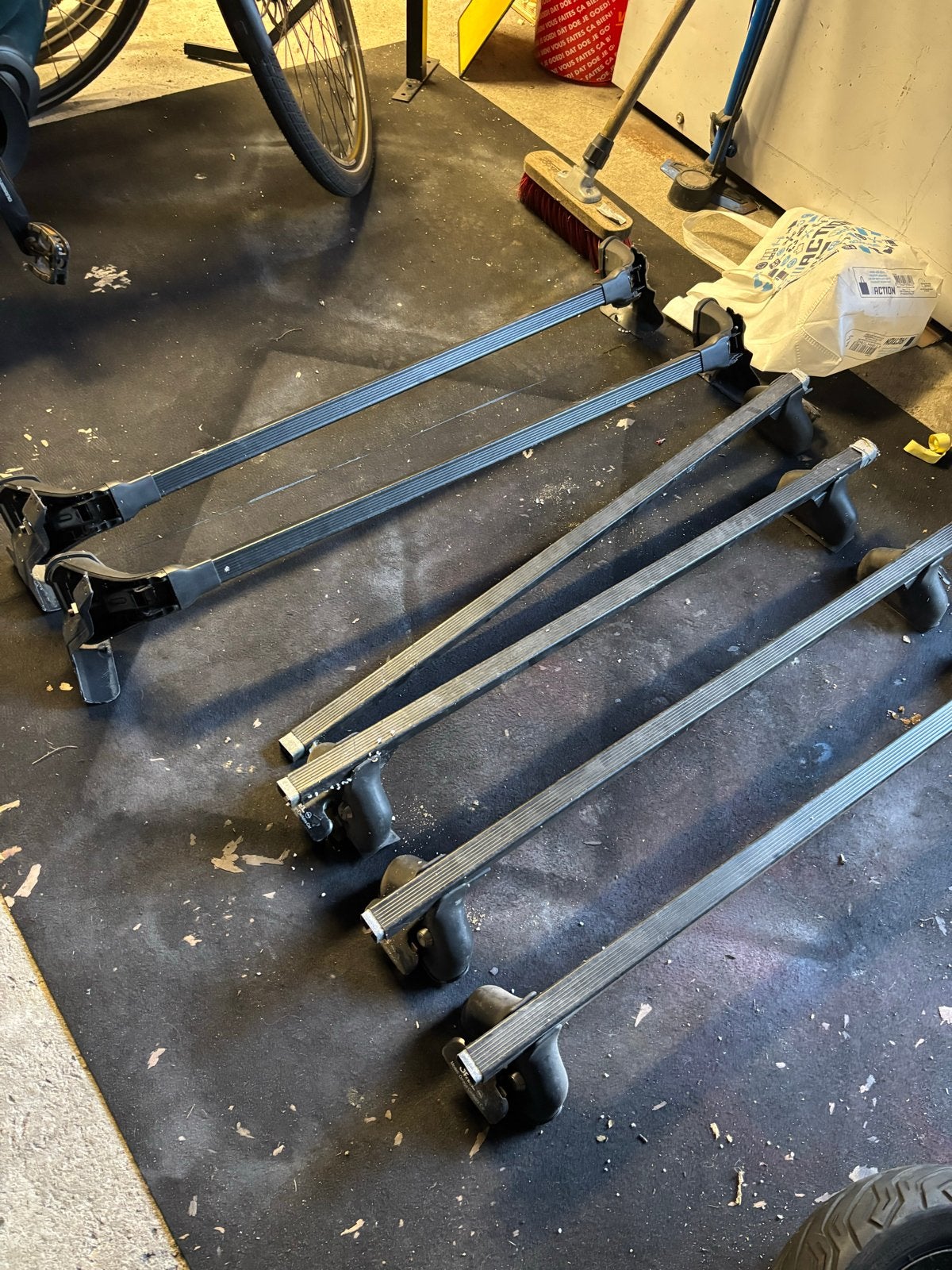 Opel universele en Peugeot 308 dakdragers, Ophalen, Gebruikt