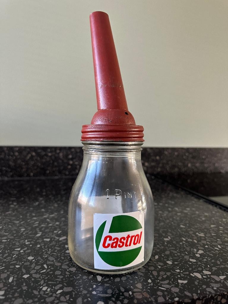Mooie CASTROL oliefles. Glas bottle olie fles MOTOR OIL., Ophalen of Verzenden, Gebruikt, Gebruiksvoorwerp