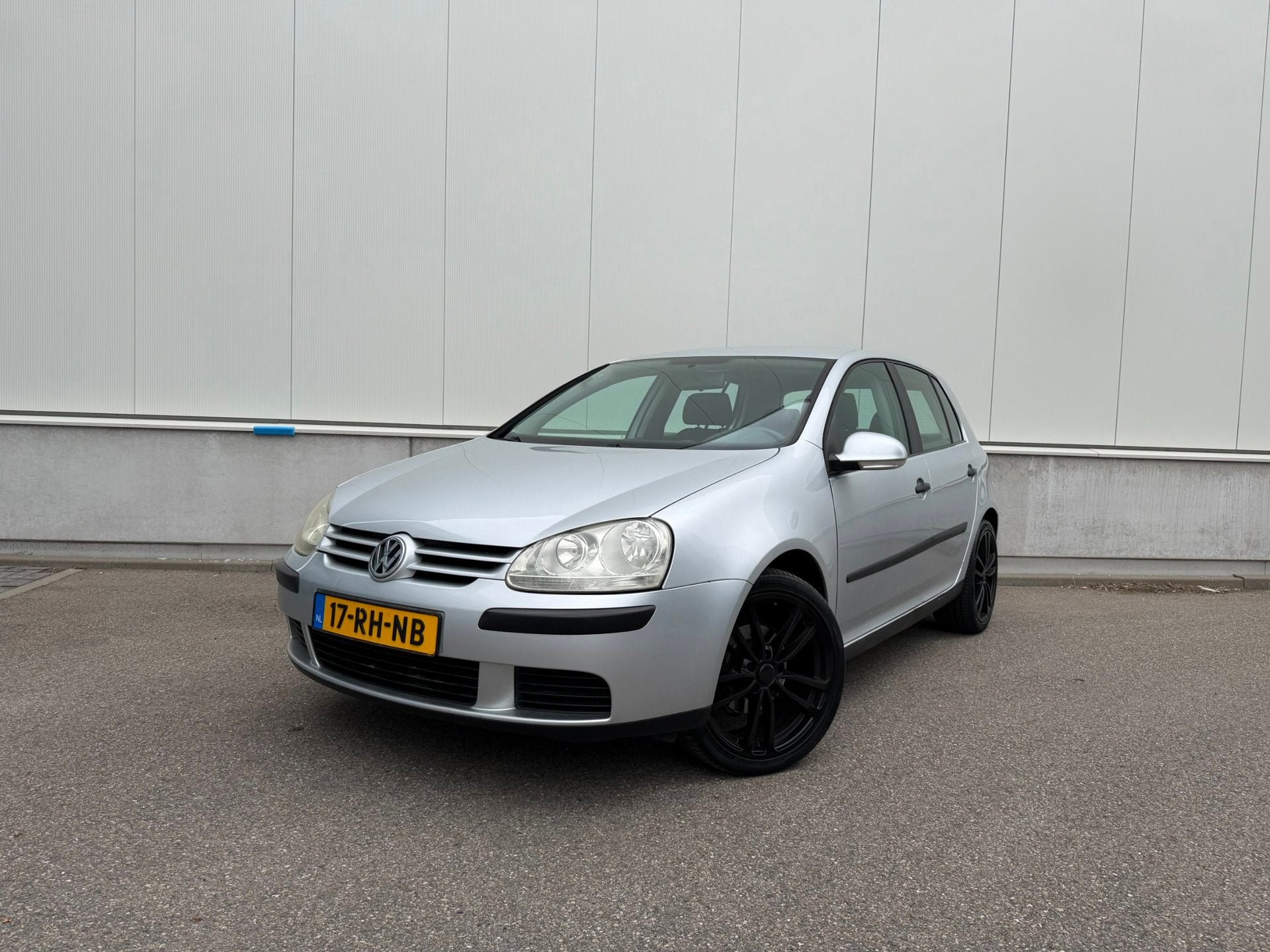 Volkswagen Golf 1.4 FSI Businessline - Airco / Navi / Elektr, Auto's, Voorwielaandrijving, Stof, Gebruikt, Zwart