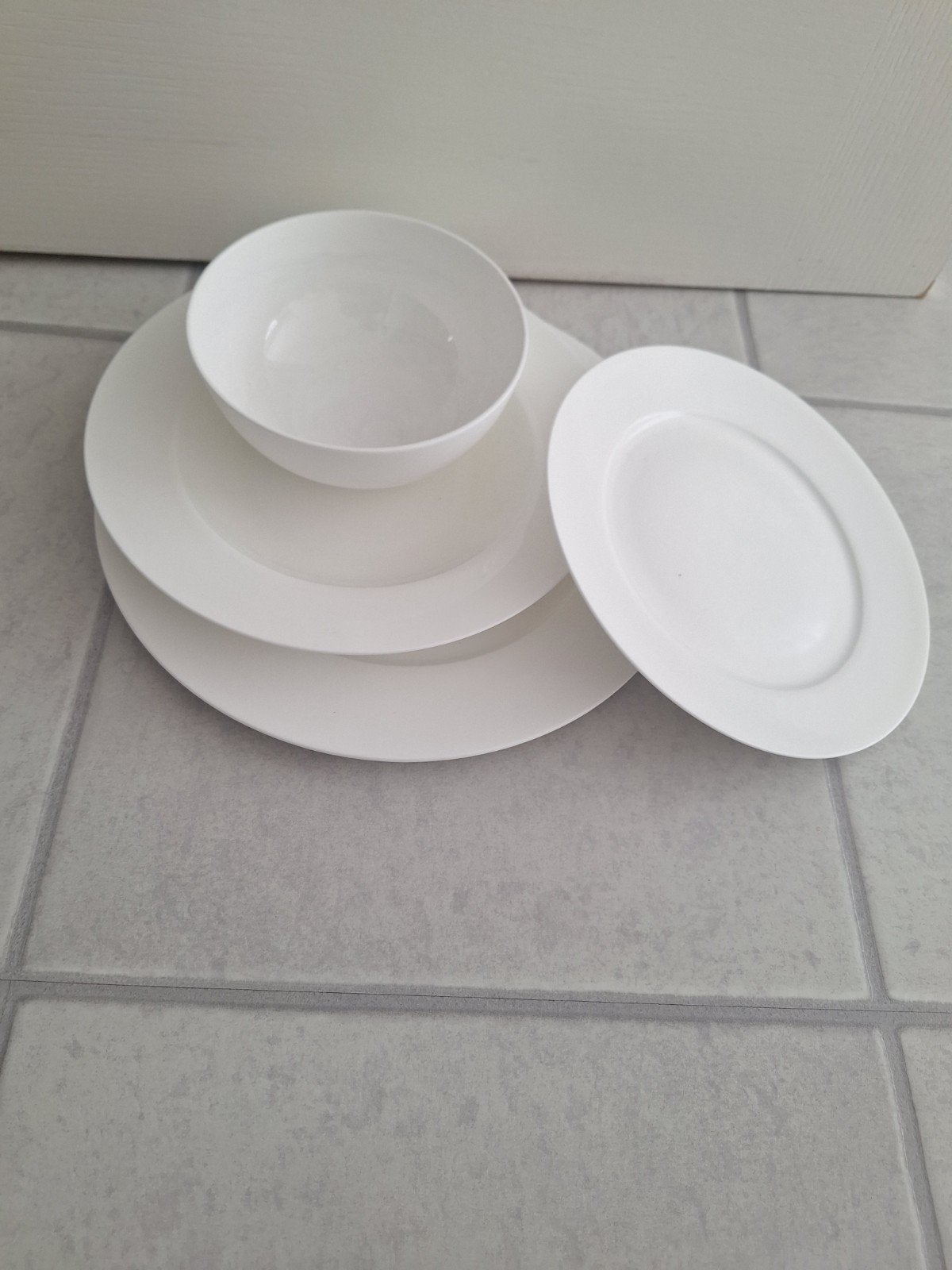 Borden set wit, Huis en Inrichting, Ophalen, Wit, Overige typen